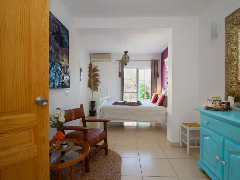 Holiday rental business opportunity: Licensed country house with growth potential in the best area of ​​Alhaurin.