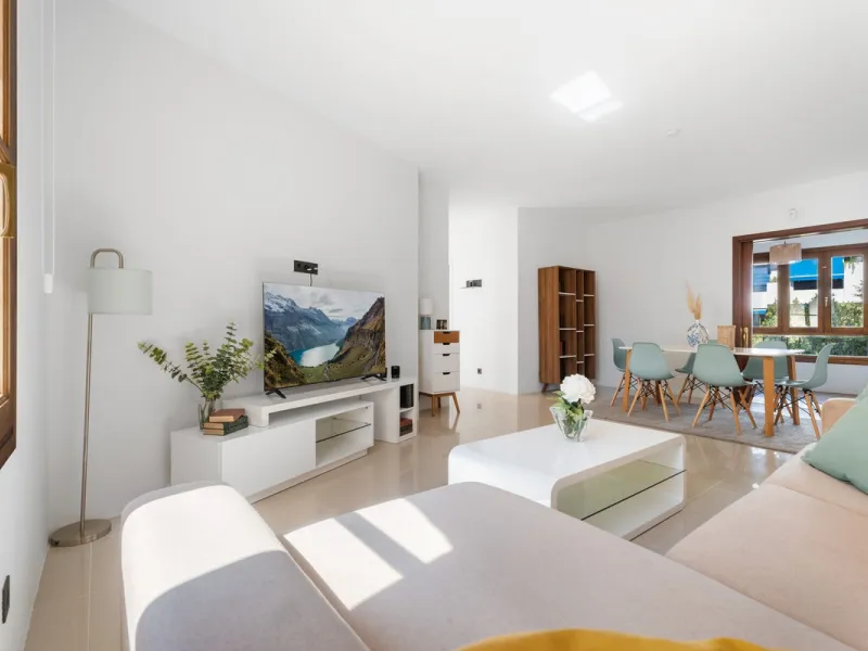 Apartment - Middle Floor Apartment в продаже в Marbella, Málaga. В доме 3 спален и 2 ванных комнат. Площадь дома 129 м²