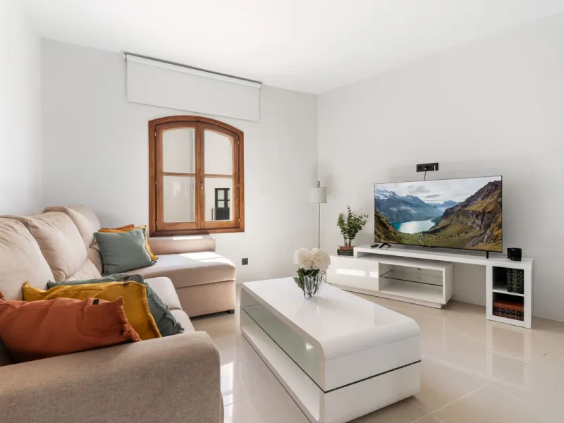 Apartment - Middle Floor Apartment в продаже в Marbella, Málaga. В доме 3 спален и 2 ванных комнат. Площадь дома 129 м²