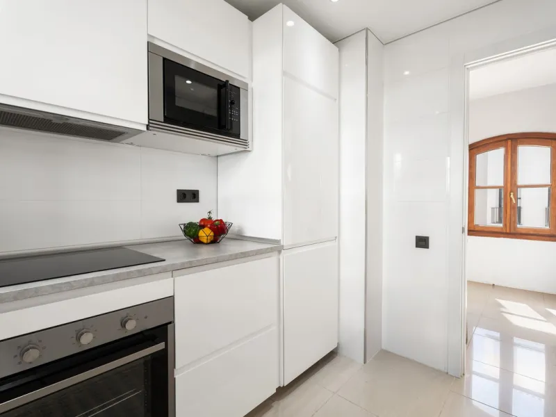 Apartment - Middle Floor Apartment в продаже в Marbella, Málaga. В доме 3 спален и 2 ванных комнат. Площадь дома 129 м²
