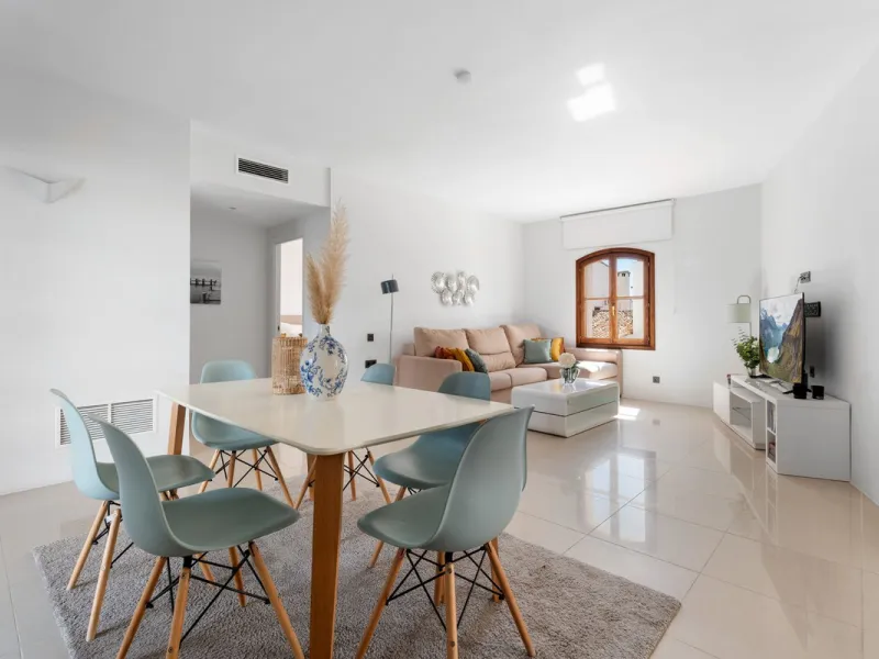 Apartment - Middle Floor Apartment в продаже в Marbella, Málaga. В доме 3 спален и 2 ванных комнат. Площадь дома 129 м²