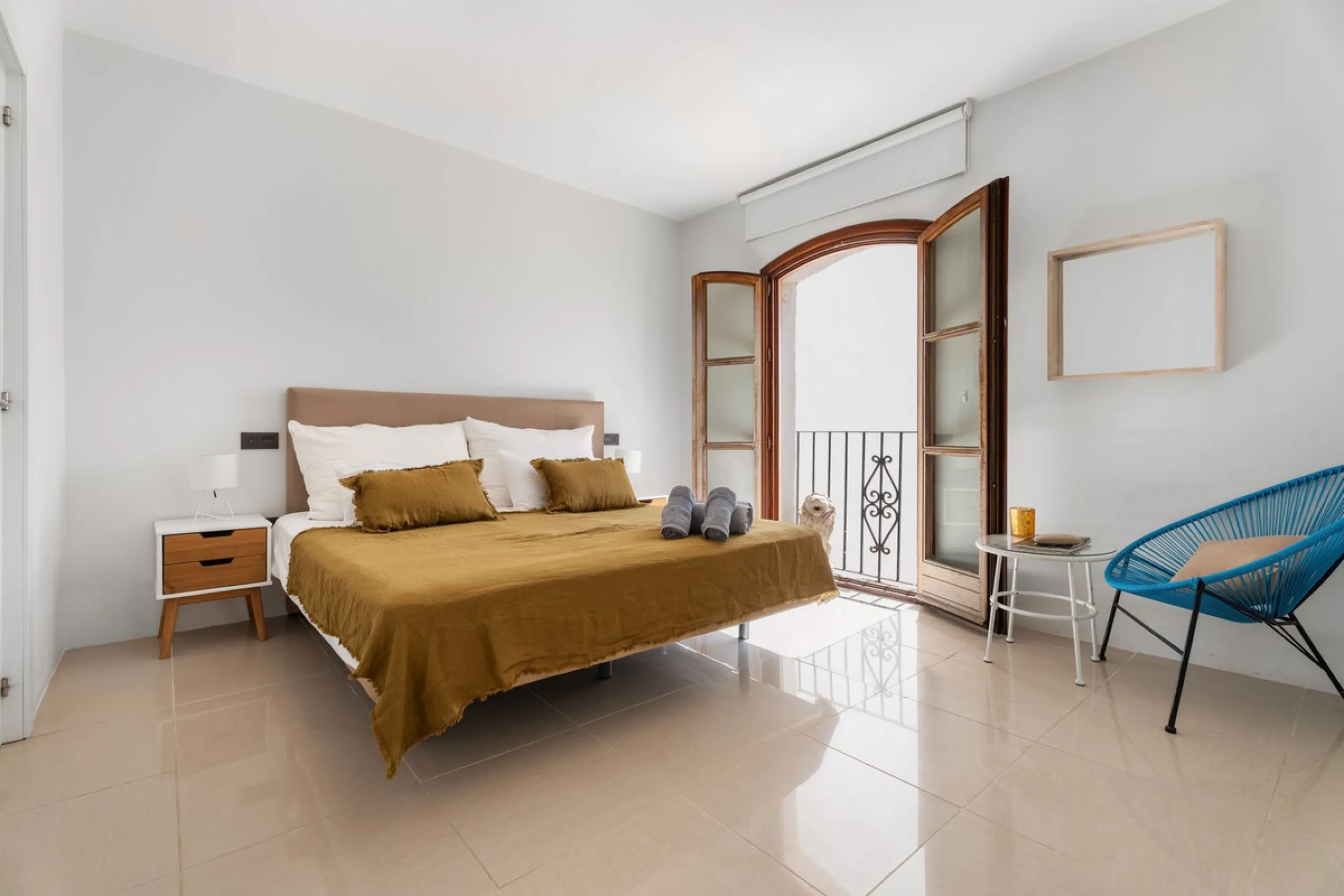Apartment - Middle Floor Apartment в продаже в Marbella, Málaga. В доме 3 спален и 2 ванных комнат. Площадь дома 129 м²