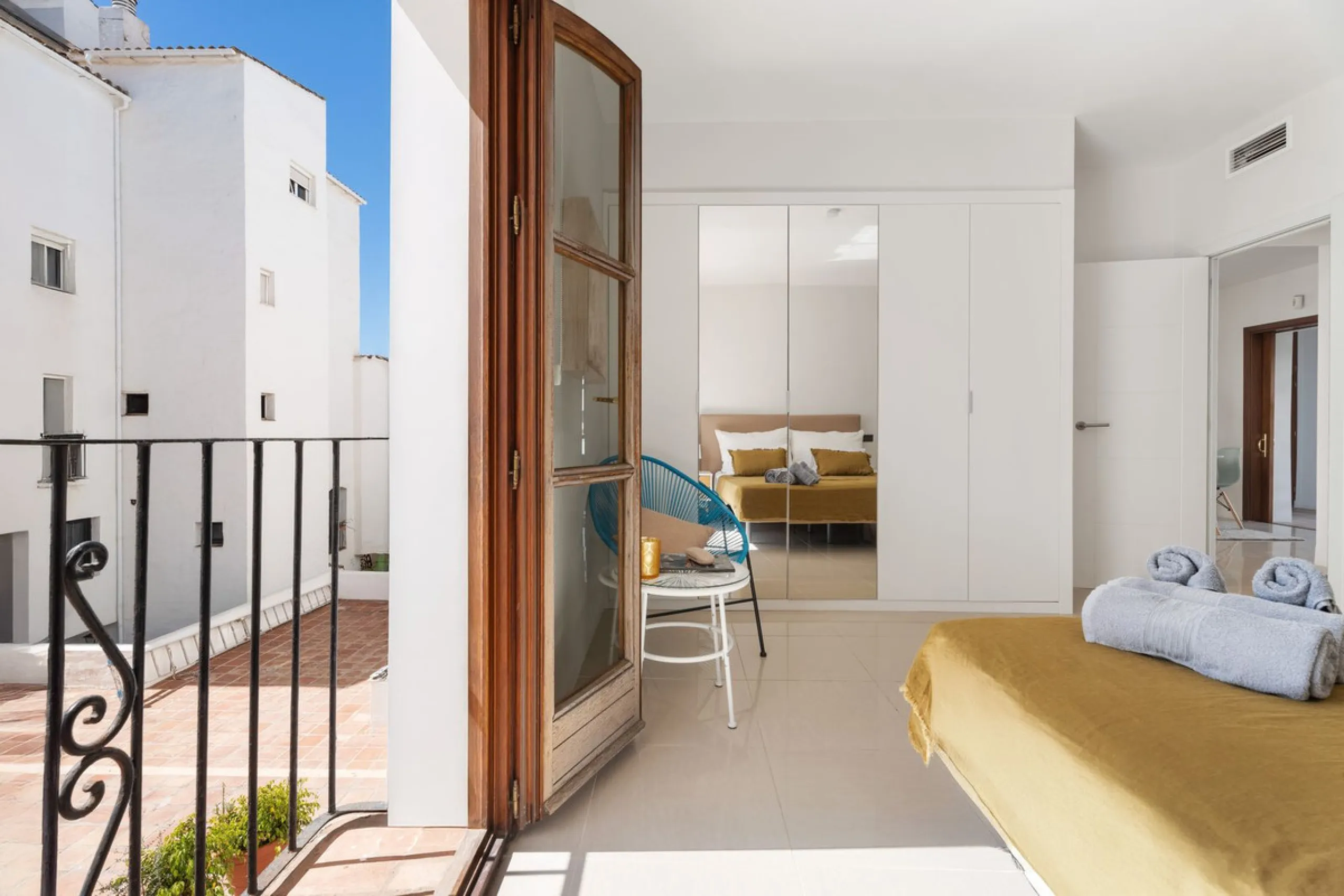 Apartment - Middle Floor Apartment в продаже в Marbella, Málaga. В доме 3 спален и 2 ванных комнат. Площадь дома 129 м²