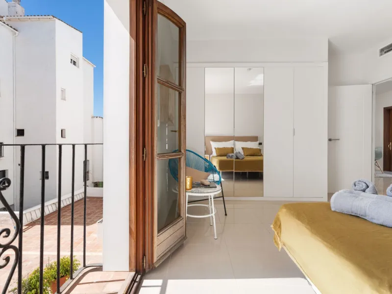 Apartment - Middle Floor Apartment в продаже в Marbella, Málaga. В доме 3 спален и 2 ванных комнат. Площадь дома 129 м²