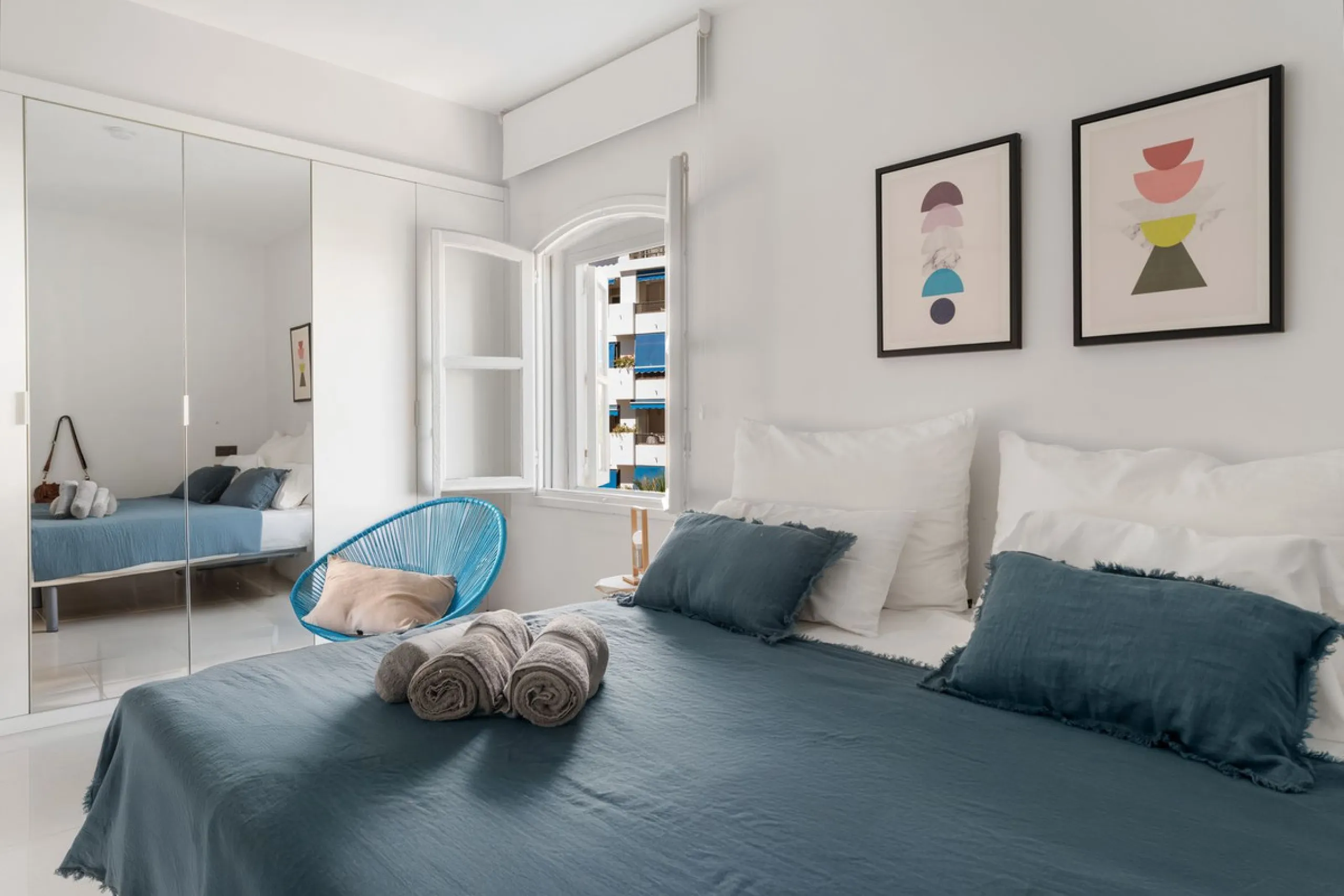 Apartment - Middle Floor Apartment в продаже в Marbella, Málaga. В доме 3 спален и 2 ванных комнат. Площадь дома 129 м²