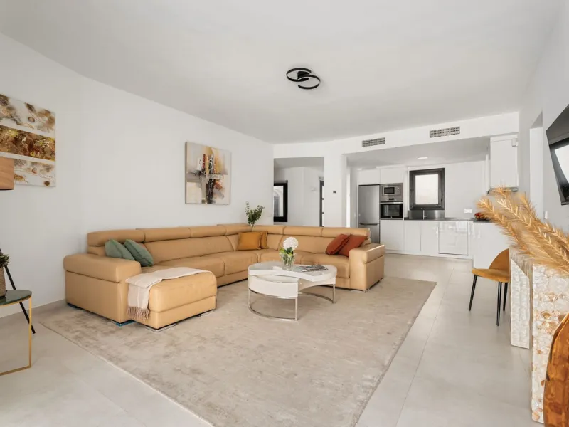 Apartment - Middle Floor Apartment в продаже в Marbella, Málaga. В доме 3 спален и 3 ванных комнат. Площадь дома 166 м²