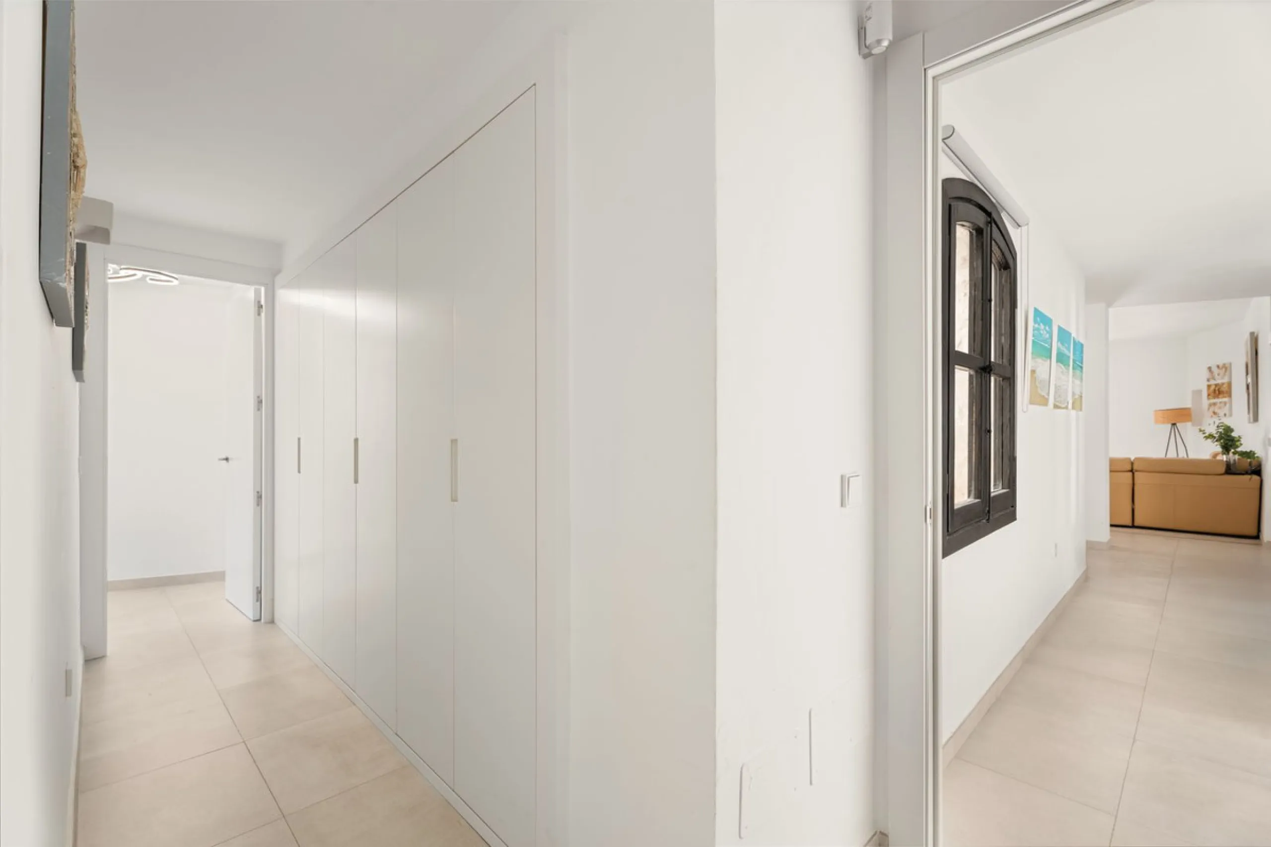 Apartment - Middle Floor Apartment в продаже в Marbella, Málaga. В доме 3 спален и 3 ванных комнат. Площадь дома 166 м²