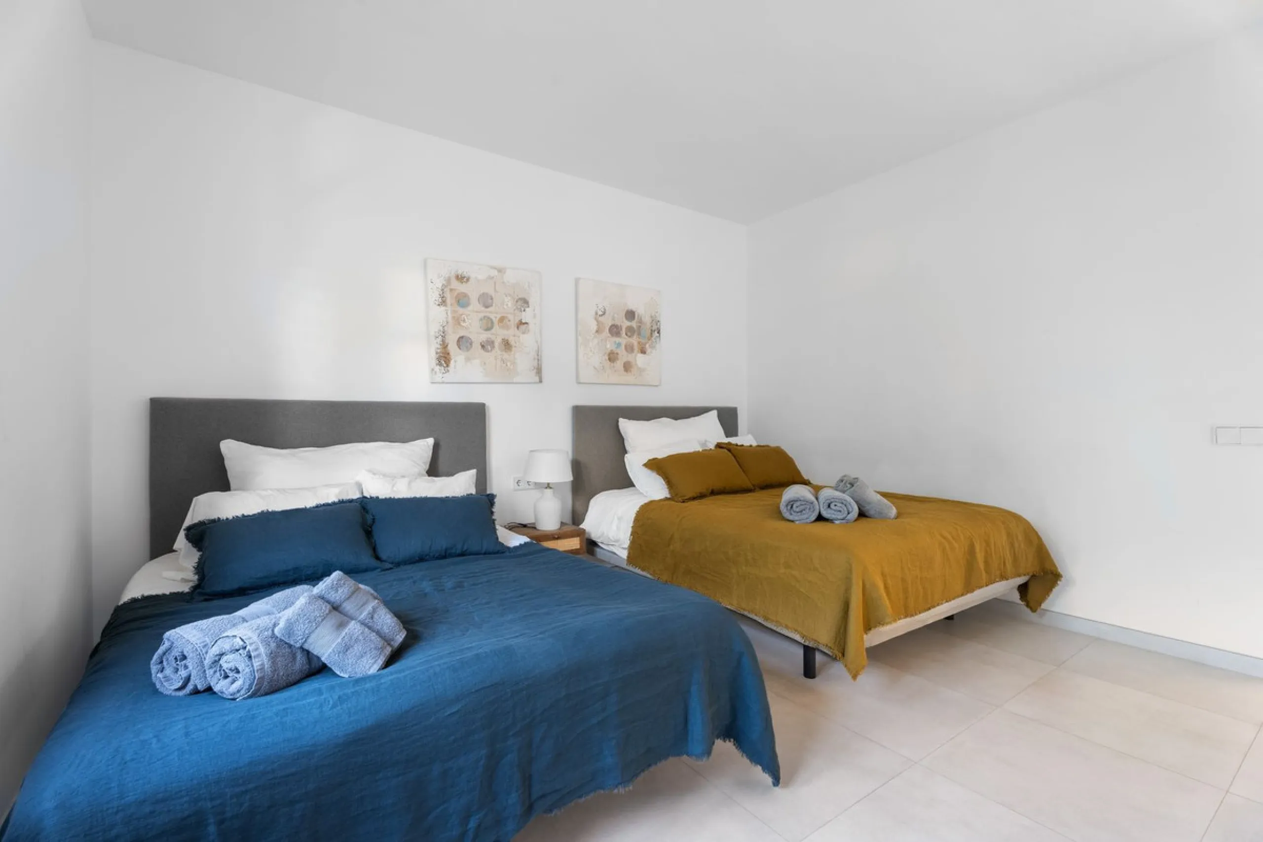 Apartment - Middle Floor Apartment в продаже в Marbella, Málaga. В доме 3 спален и 3 ванных комнат. Площадь дома 166 м²