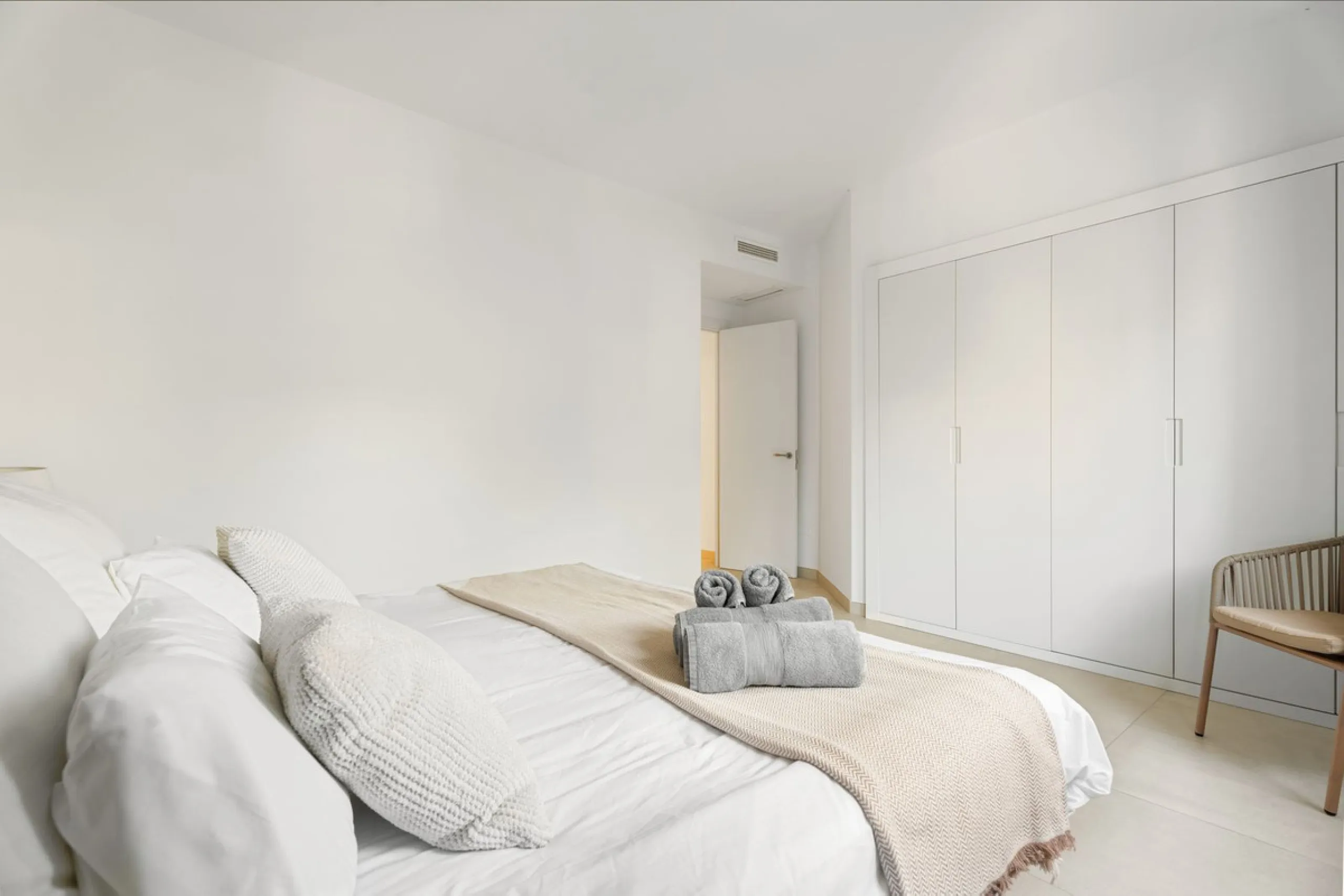 Apartment - Middle Floor Apartment в продаже в Marbella, Málaga. В доме 3 спален и 3 ванных комнат. Площадь дома 166 м²