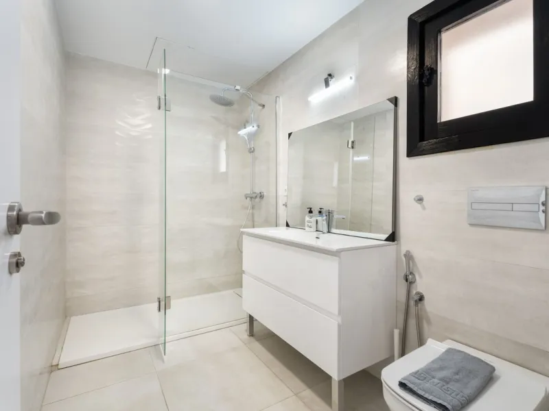 Apartment - Middle Floor Apartment в продаже в Marbella, Málaga. В доме 3 спален и 3 ванных комнат. Площадь дома 166 м²
