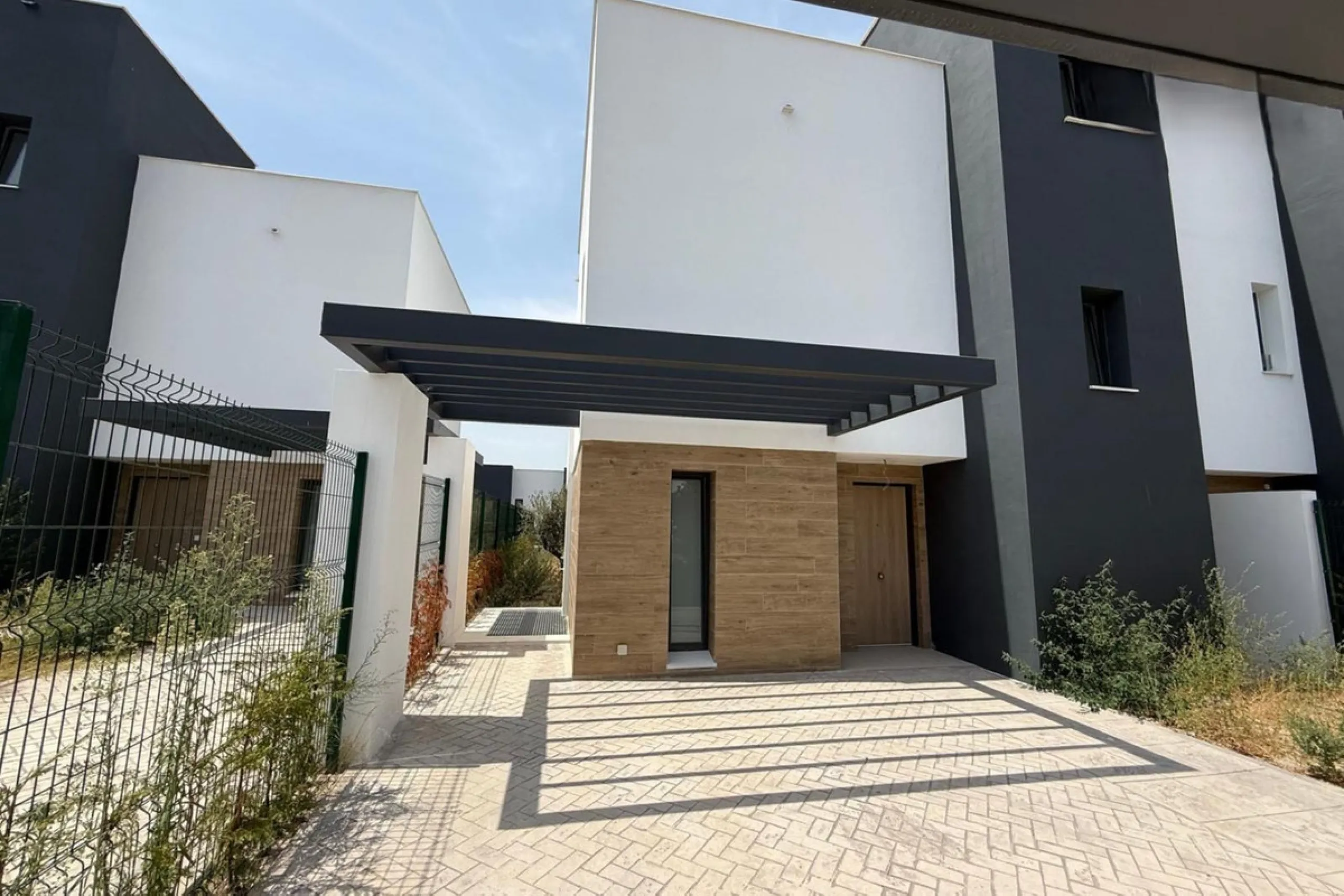 **Townhouse in Atalaya, Estepona - €850,000**