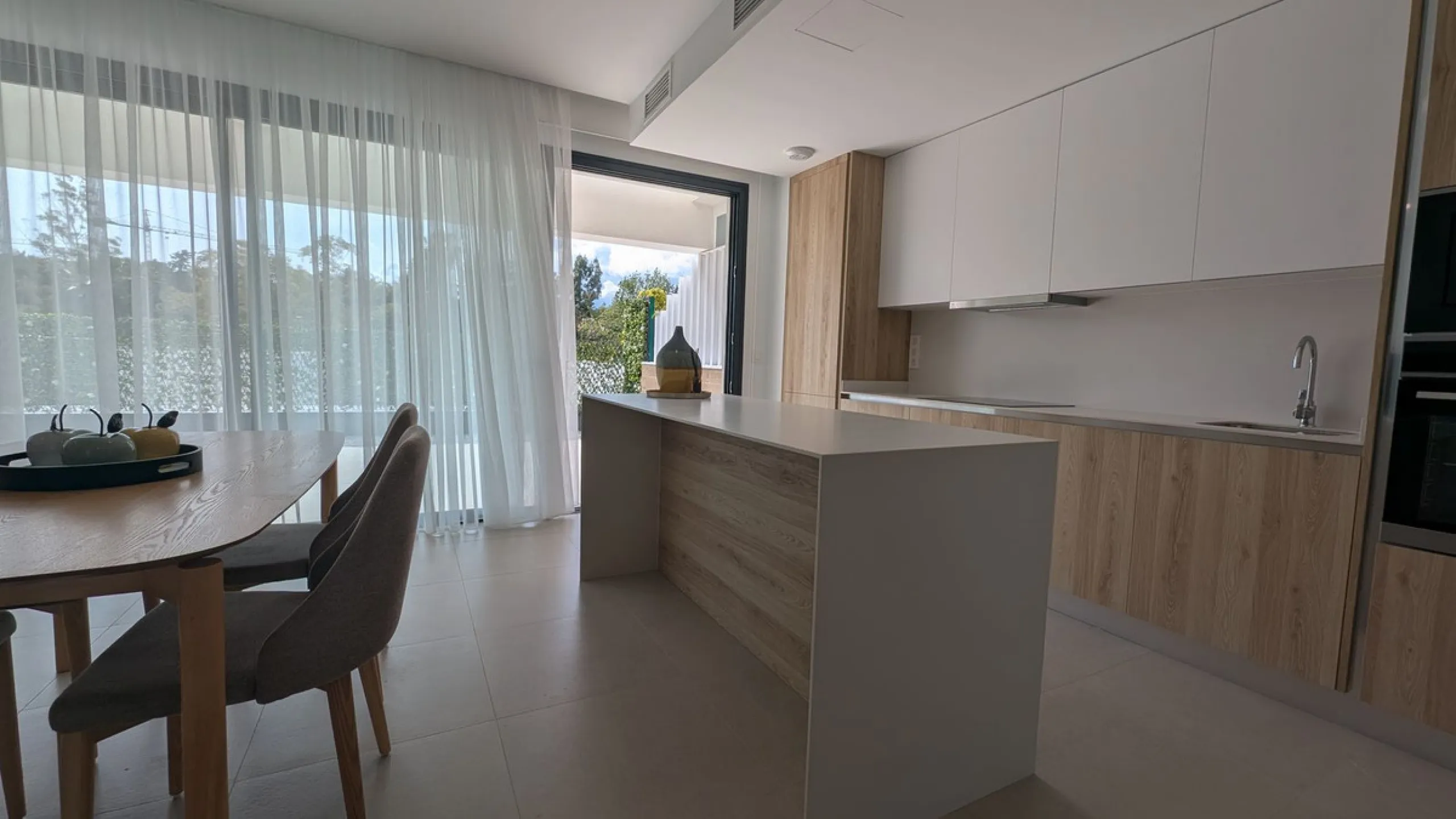 **Townhouse in Atalaya, Estepona - €850,000**