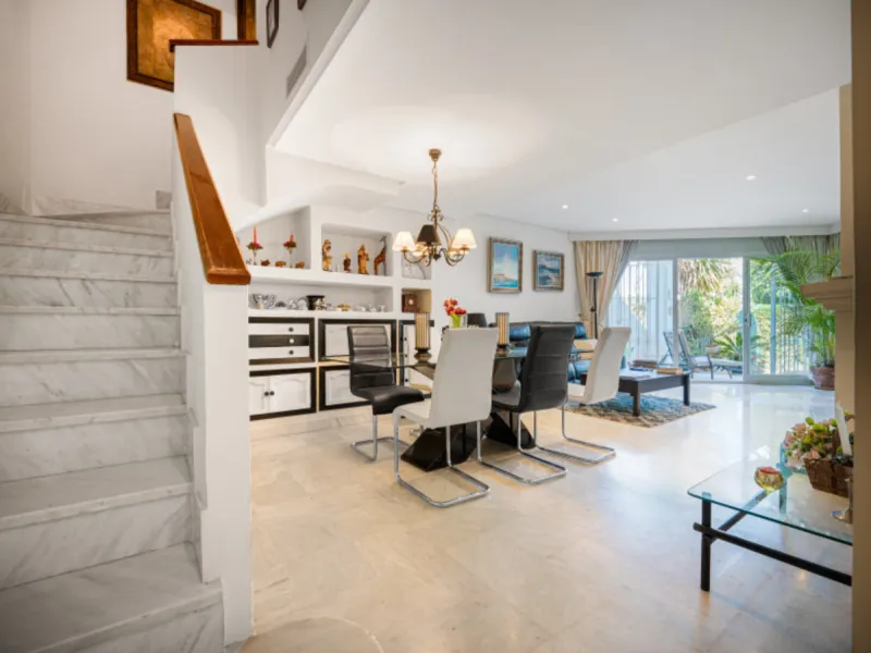 Casa Serenity is a bright and elegant townhouse designed for comfort and privacy. It features an open living and dining area filled with natural light, a fully equipped modern kitchen with quality appliances, and seamless access to a peaceful garden. The 