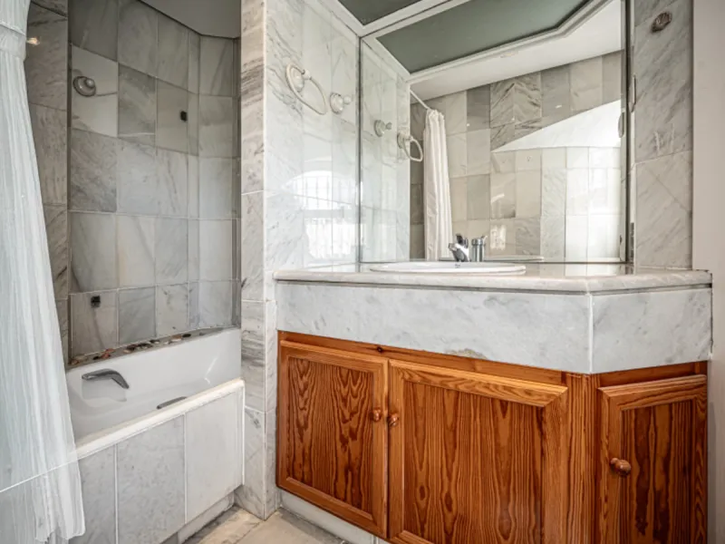 House - Townhouse в продаже в Marbella, Málaga. В доме 3 спален и 3 ванных комнат. Площадь дома 169 м². Площадь участка 210 м²