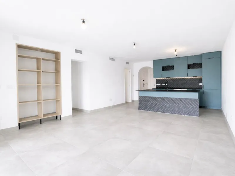 Apartment - Ground Floor Apartment в продаже в Marbella, Málaga. В доме 3 спален и 3 ванных комнат. Площадь дома 124 м²