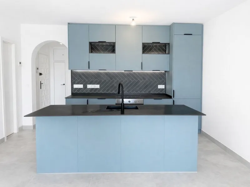 Apartment - Ground Floor Apartment в продаже в Marbella, Málaga. В доме 3 спален и 3 ванных комнат. Площадь дома 124 м²