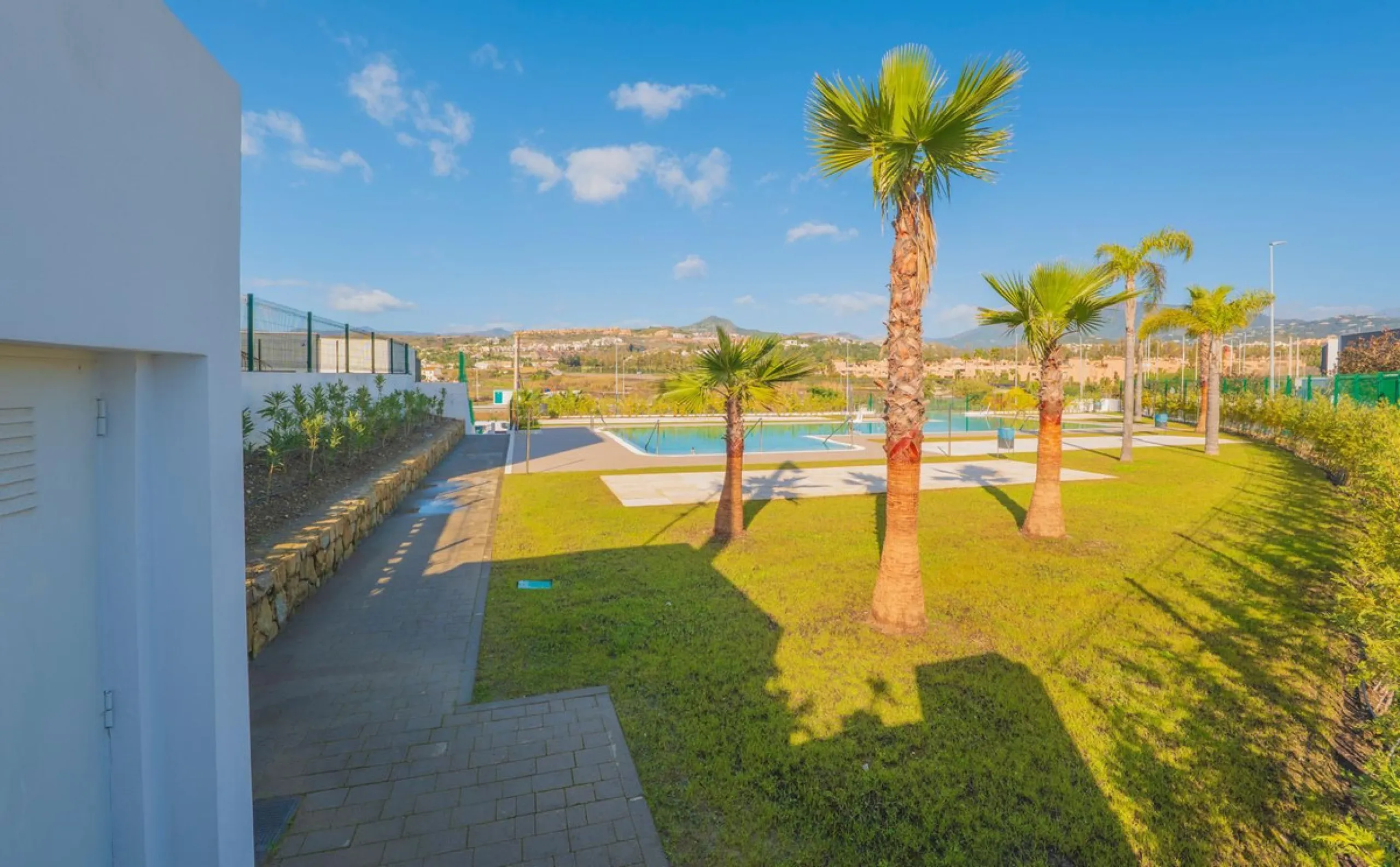 **Townhouse in Atalaya, Estepona - €850,000**