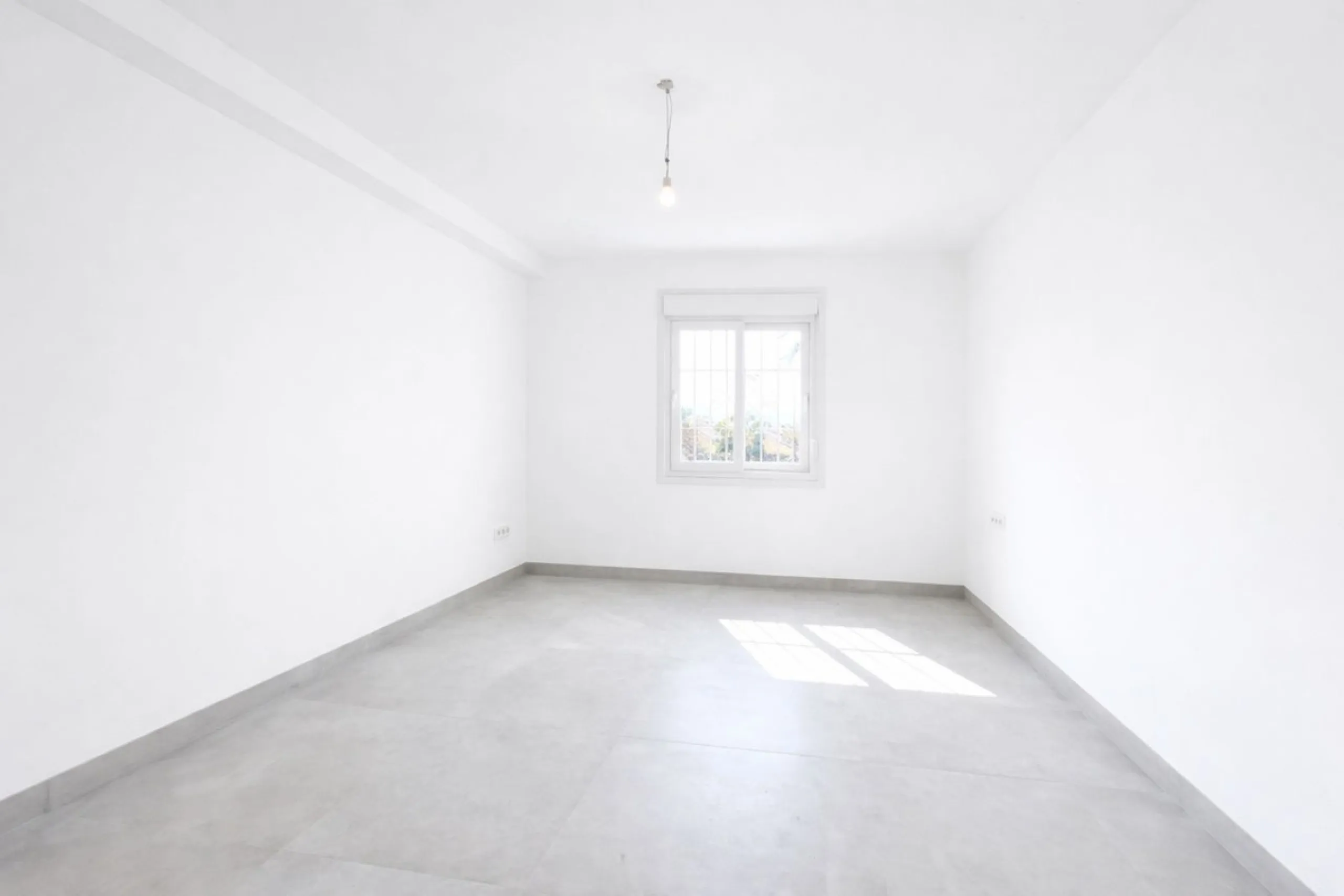 Apartment - Ground Floor Apartment в продаже в Marbella, Málaga. В доме 3 спален и 3 ванных комнат. Площадь дома 124 м²