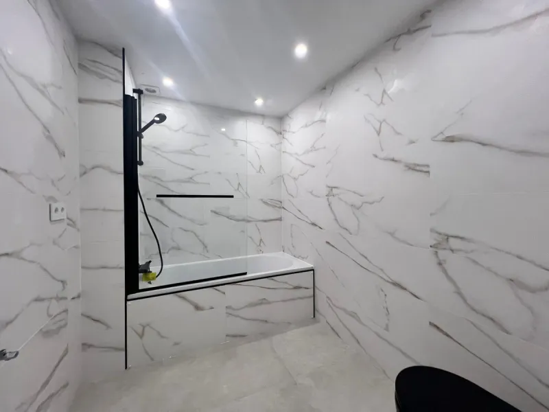Apartment - Ground Floor Apartment в продаже в Marbella, Málaga. В доме 3 спален и 3 ванных комнат. Площадь дома 124 м²
