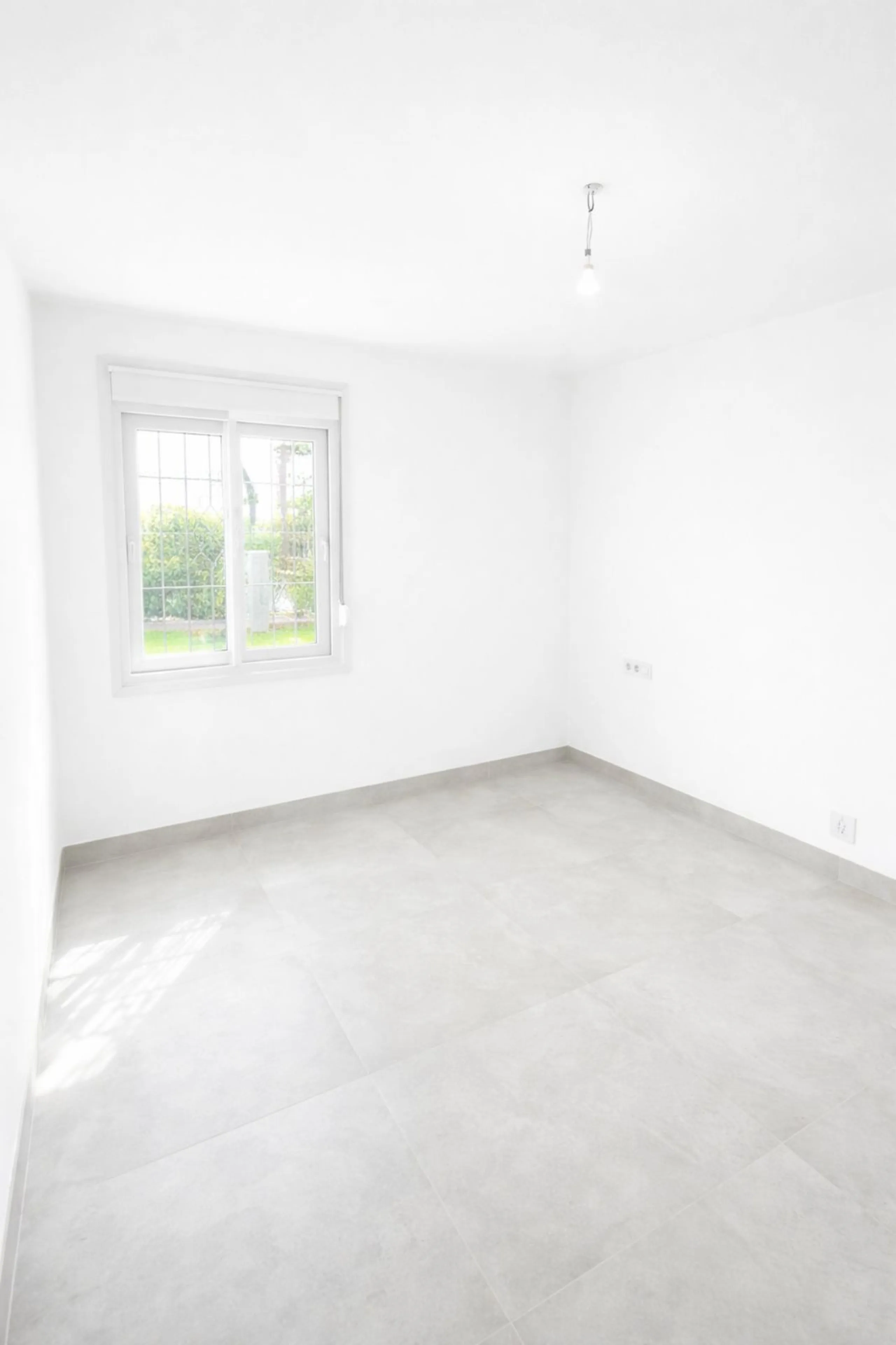 Apartment - Ground Floor Apartment в продаже в Marbella, Málaga. В доме 3 спален и 3 ванных комнат. Площадь дома 124 м²