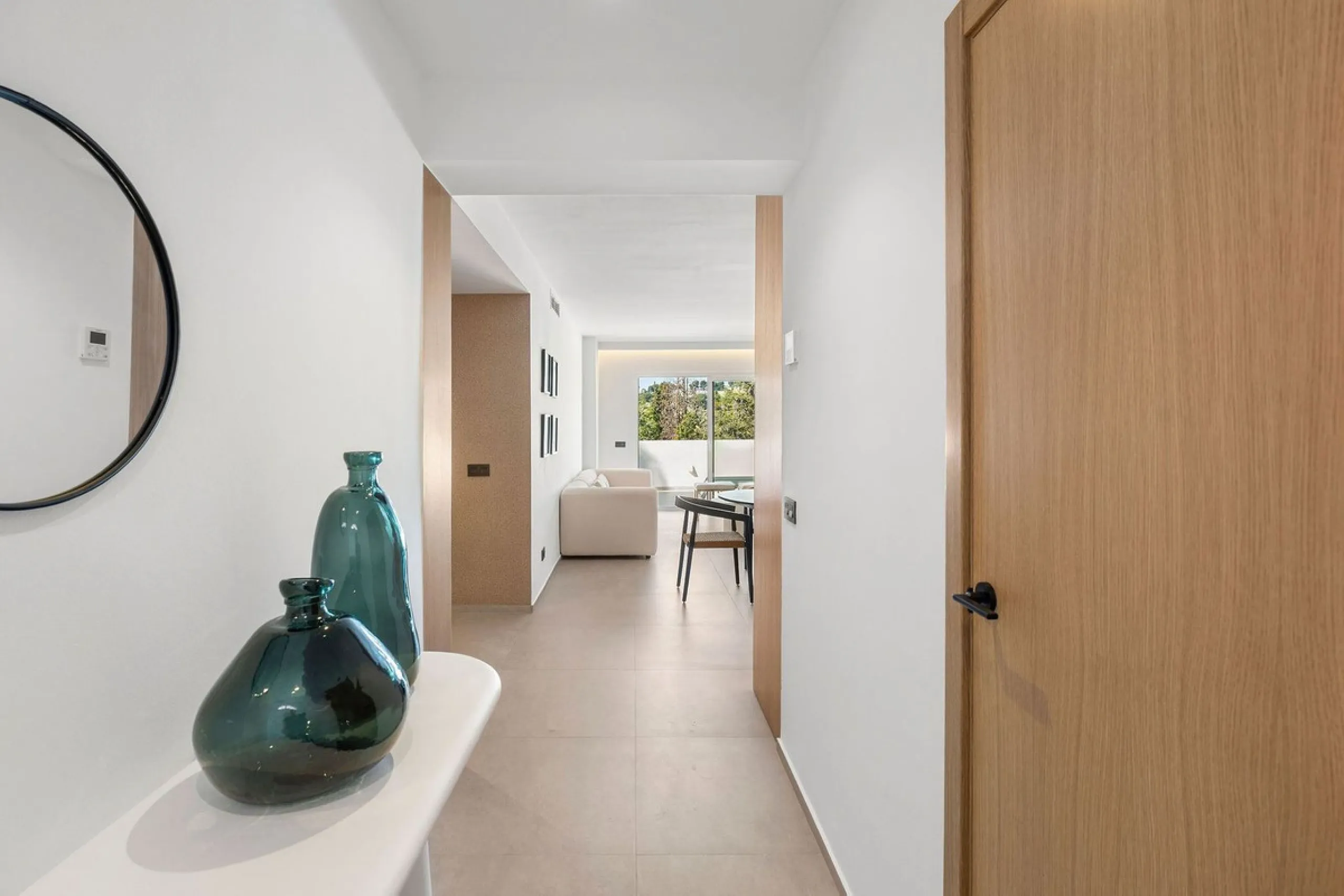 Apartment - Penthouse в продаже в Marbella, Málaga. В доме 3 спален и 2 ванных комнат. Площадь дома 95 м²