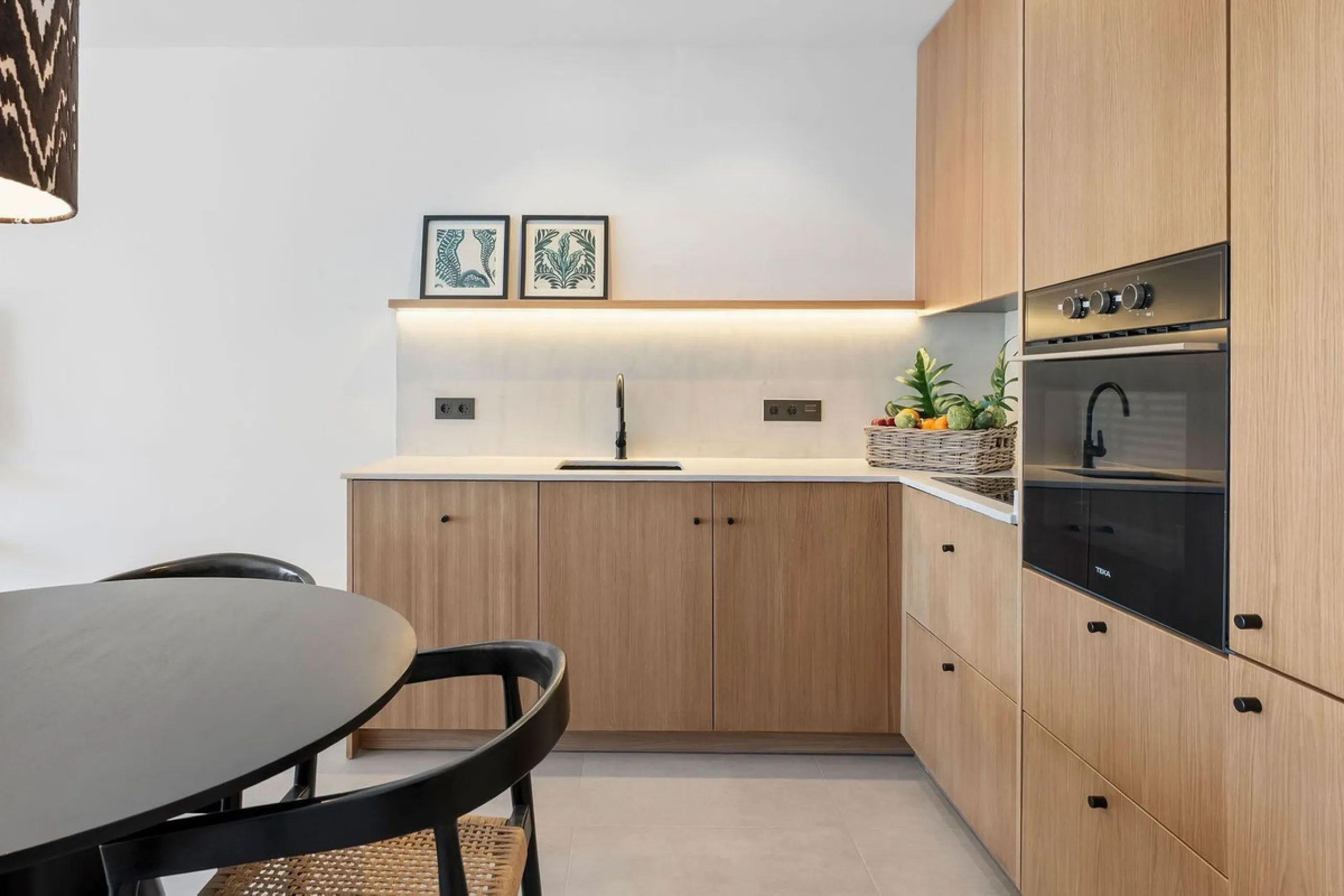 Apartment - Penthouse в продаже в Marbella, Málaga. В доме 3 спален и 2 ванных комнат. Площадь дома 95 м²
