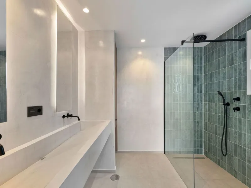 Apartment - Penthouse в продаже в Marbella, Málaga. В доме 3 спален и 2 ванных комнат. Площадь дома 95 м²