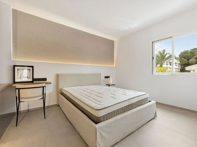 Apartment - Penthouse в продаже в Marbella, Málaga. В доме 3 спален и 2 ванных комнат. Площадь дома 95 м²
