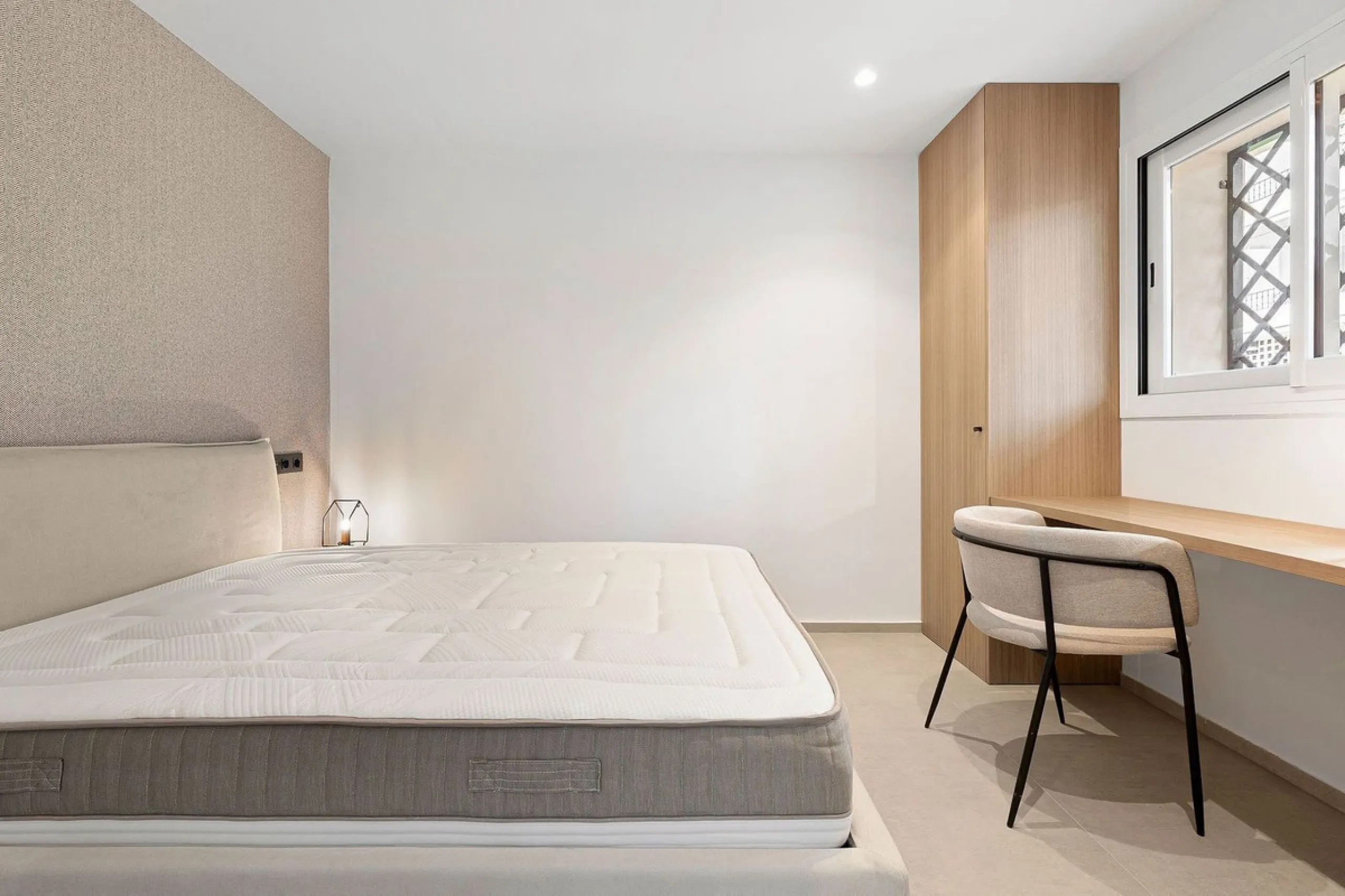Apartment - Penthouse в продаже в Marbella, Málaga. В доме 3 спален и 2 ванных комнат. Площадь дома 95 м²