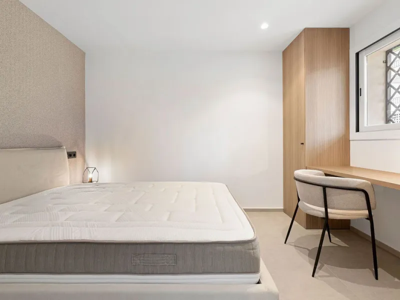 Apartment - Penthouse в продаже в Marbella, Málaga. В доме 3 спален и 2 ванных комнат. Площадь дома 95 м²