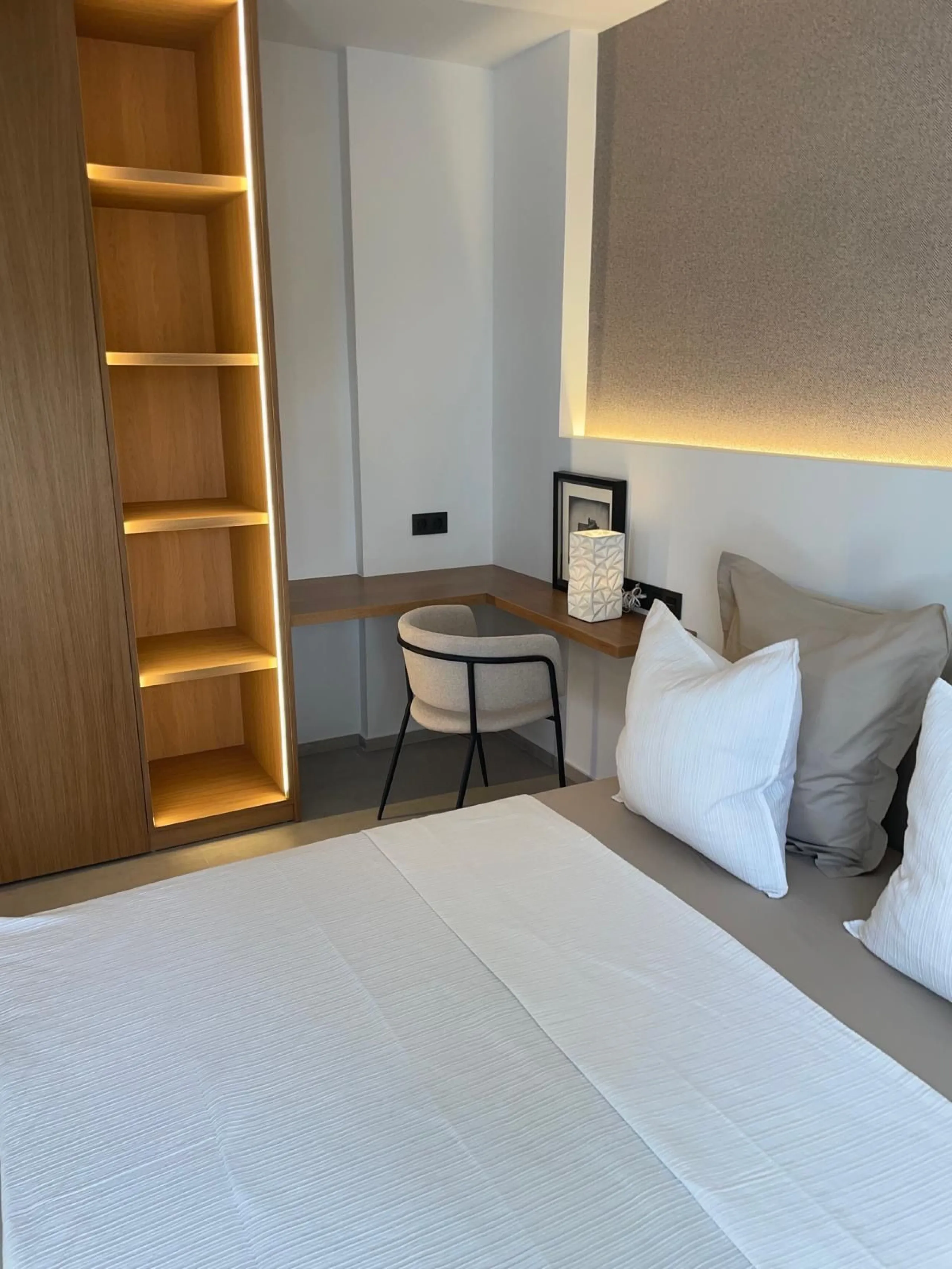 Apartment - Penthouse в продаже в Marbella, Málaga. В доме 3 спален и 2 ванных комнат. Площадь дома 95 м²