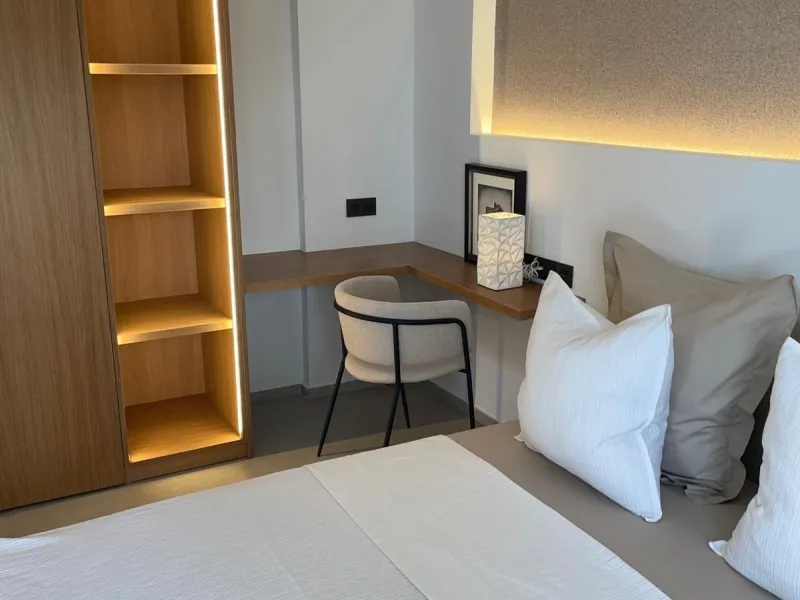 Apartment - Penthouse в продаже в Marbella, Málaga. В доме 3 спален и 2 ванных комнат. Площадь дома 95 м²