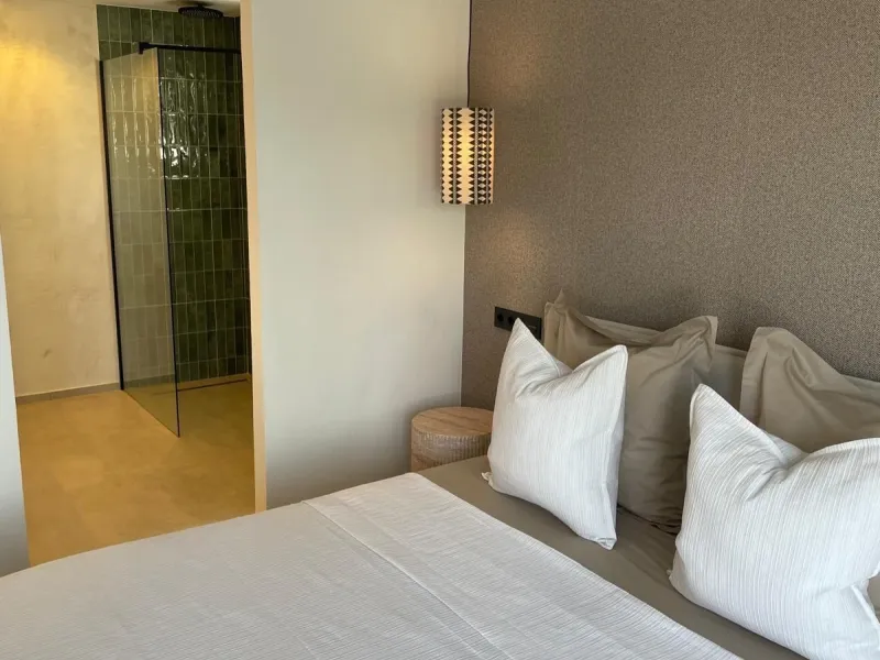 Apartment - Penthouse в продаже в Marbella, Málaga. В доме 3 спален и 2 ванных комнат. Площадь дома 95 м²