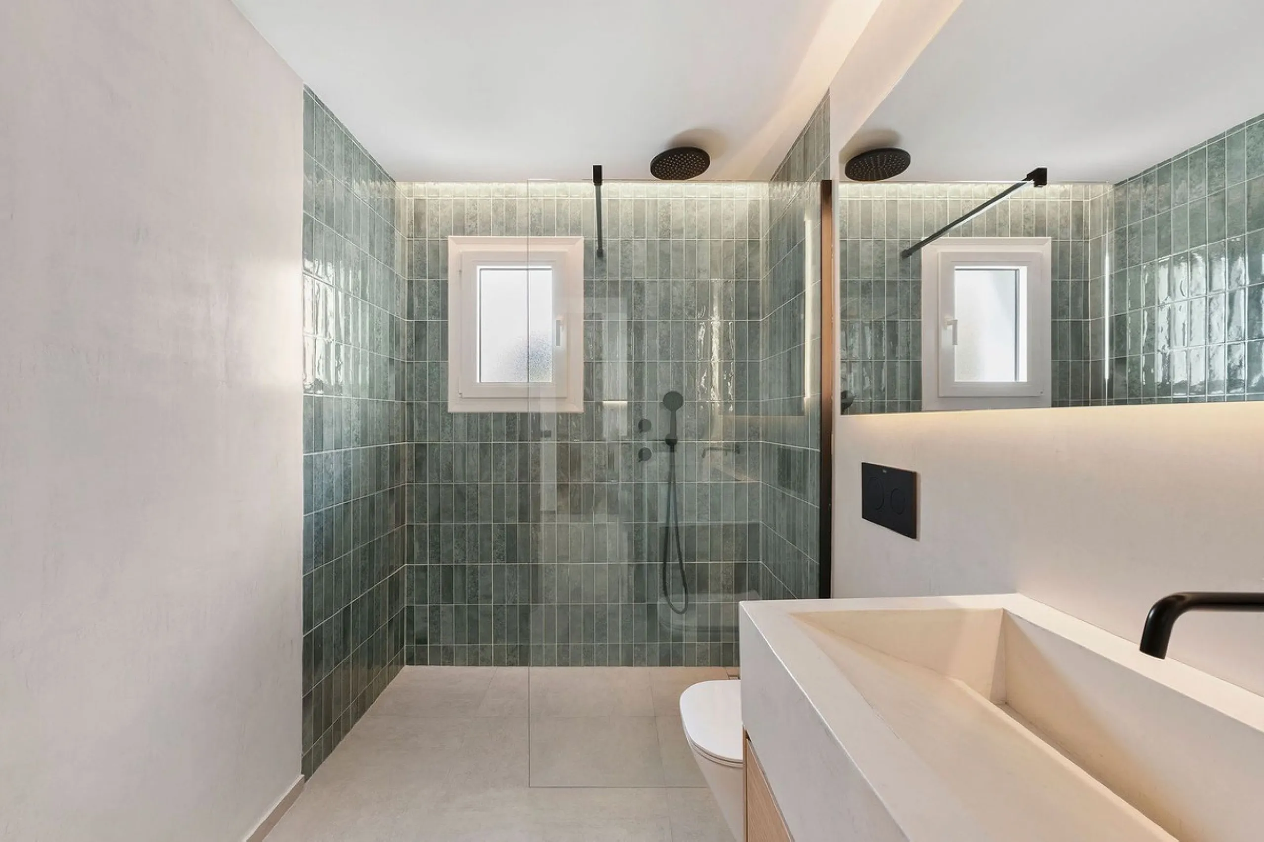 Apartment - Penthouse в продаже в Marbella, Málaga. В доме 3 спален и 2 ванных комнат. Площадь дома 95 м²