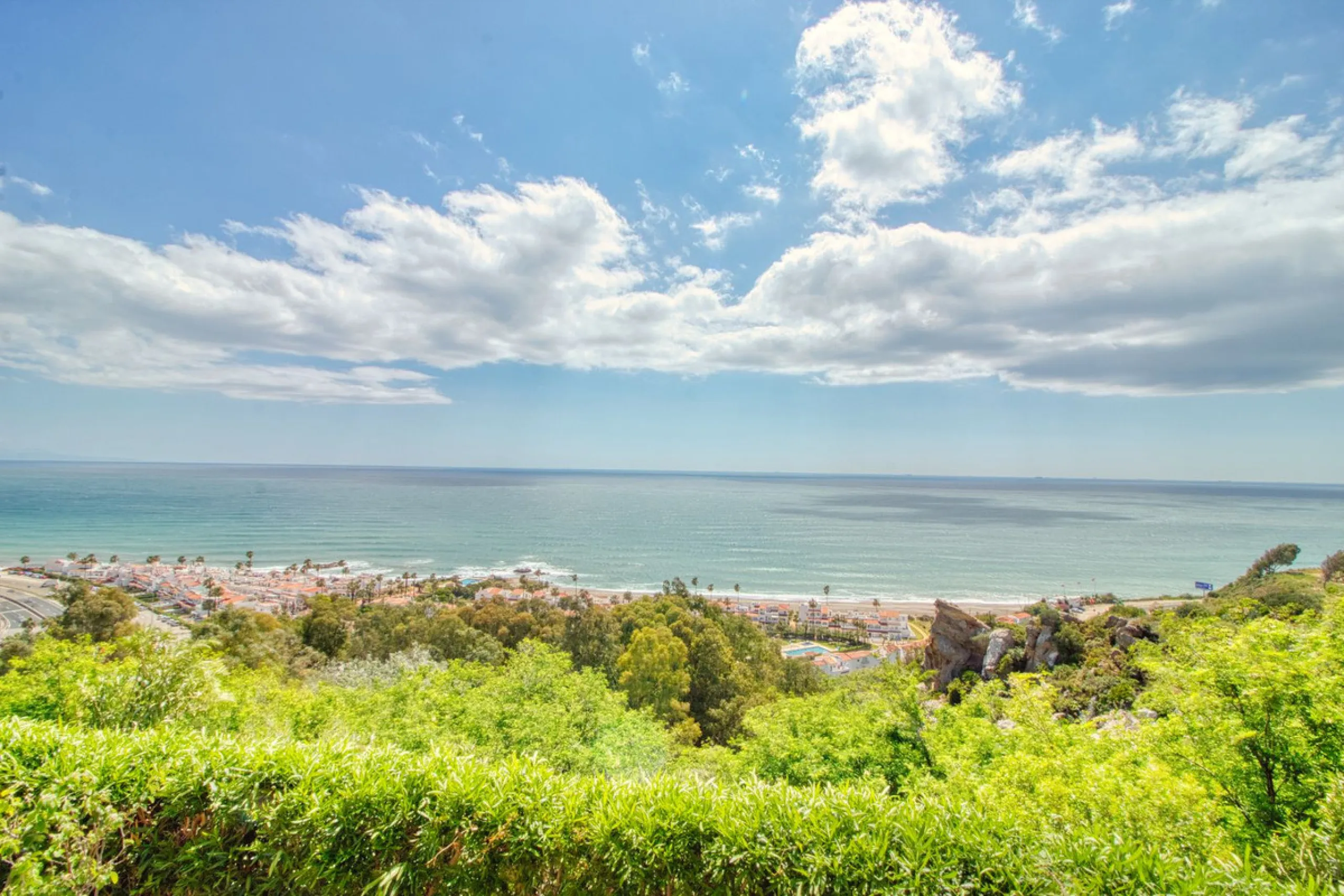 Spacious apartment with breathtaking panoramic sea views.