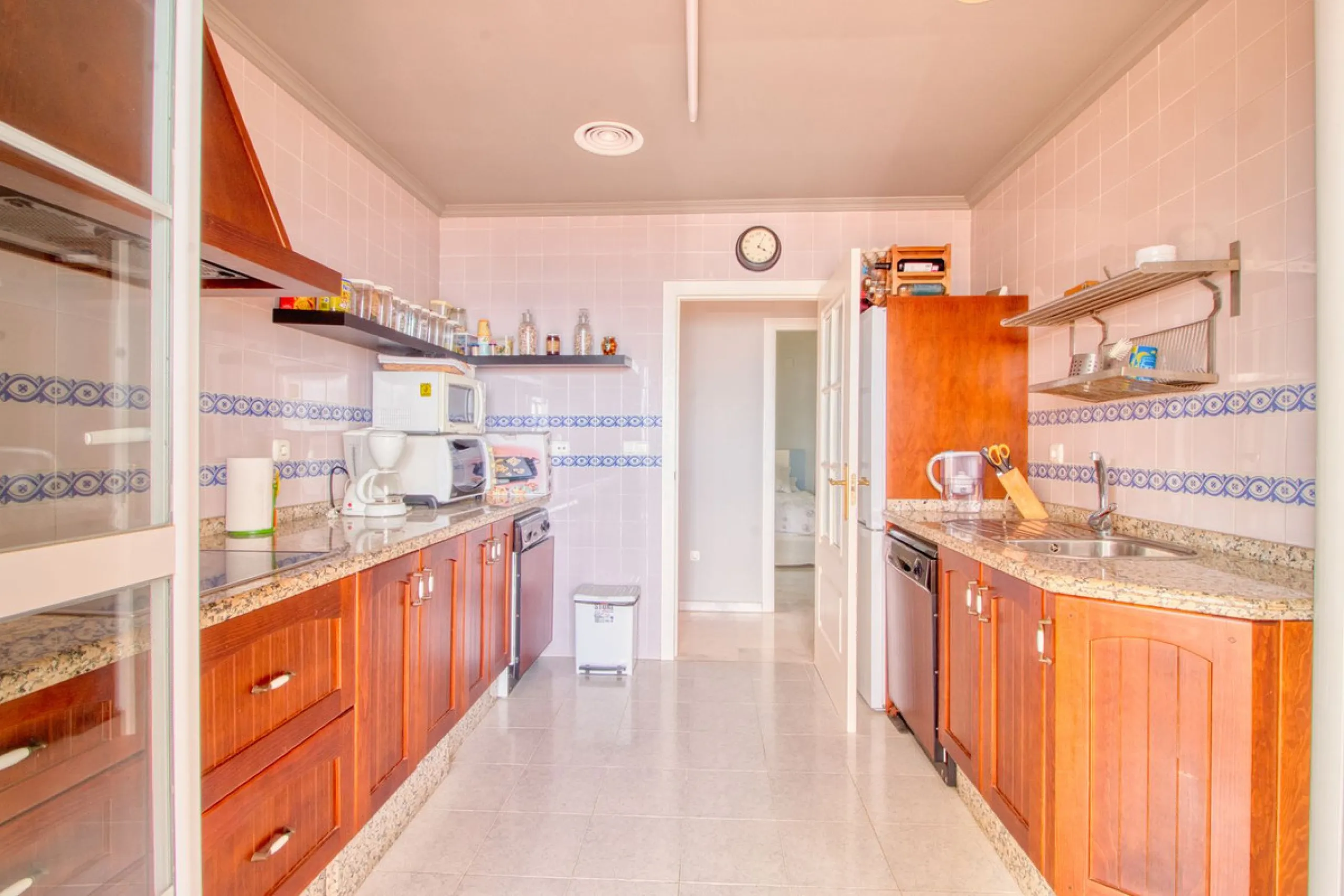 Spacious apartment with breathtaking panoramic sea views.