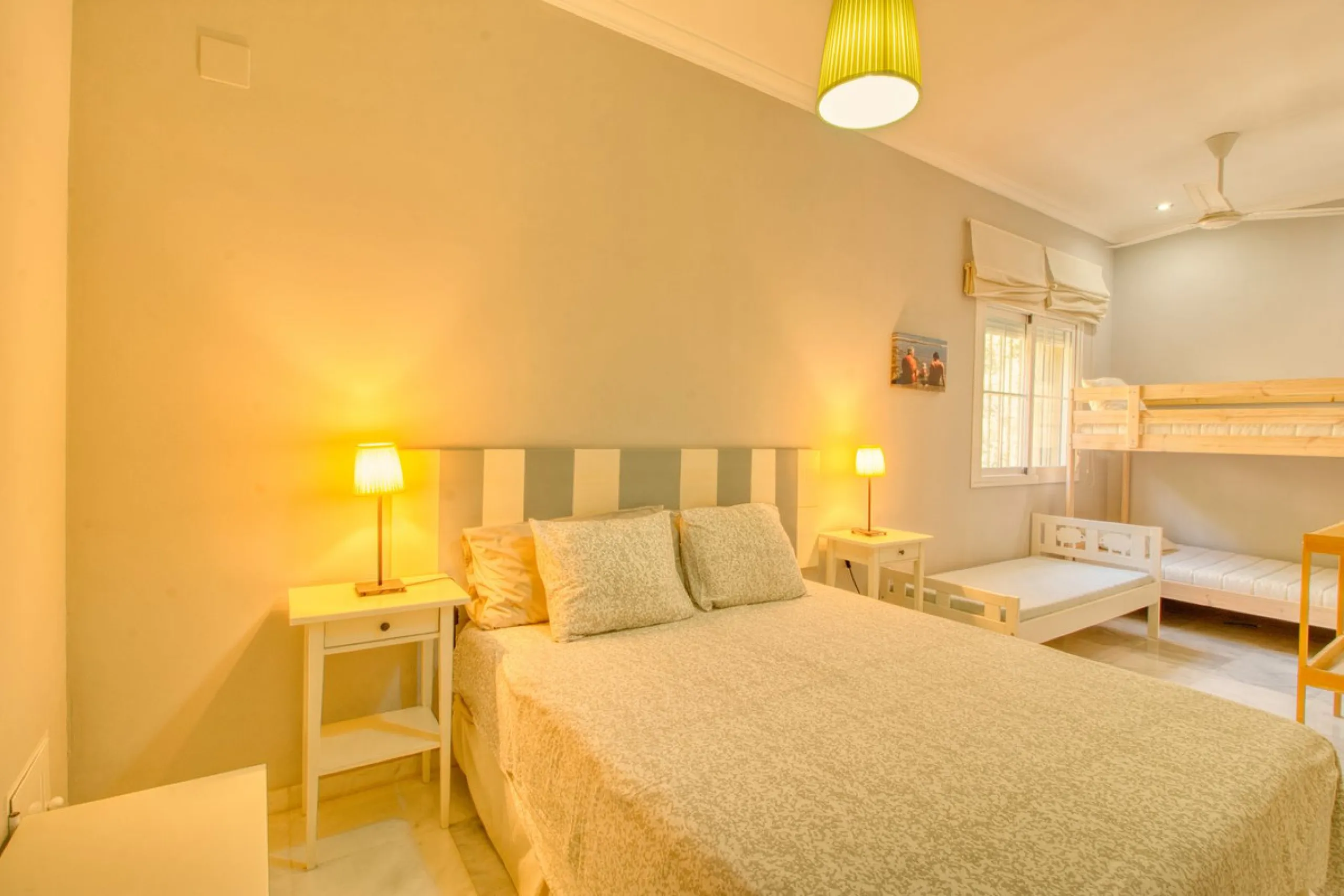 Spacious apartment with breathtaking panoramic sea views.