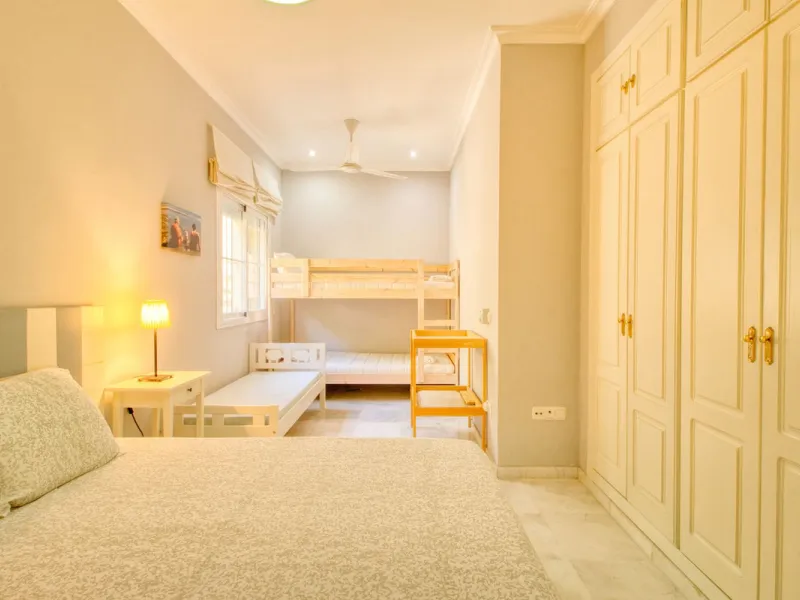 Spacious apartment with breathtaking panoramic sea views.