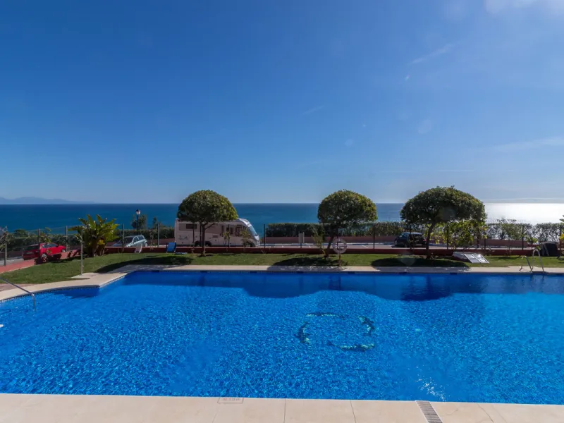 Spacious apartment with breathtaking panoramic sea views.