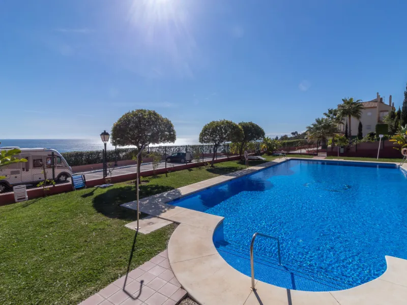 Spacious apartment with breathtaking panoramic sea views.
