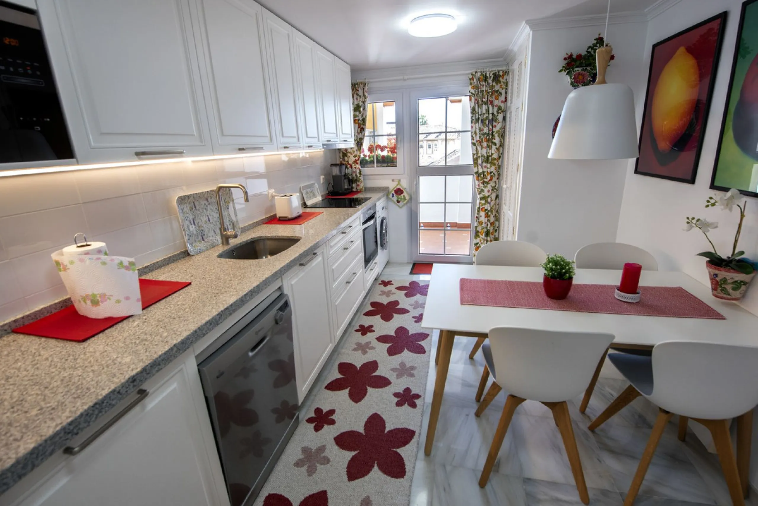 Apartment - Penthouse Duplex в продаже в Mijas, Málaga. В доме 4 спален и 3 ванных комнат. Площадь дома 208 м²