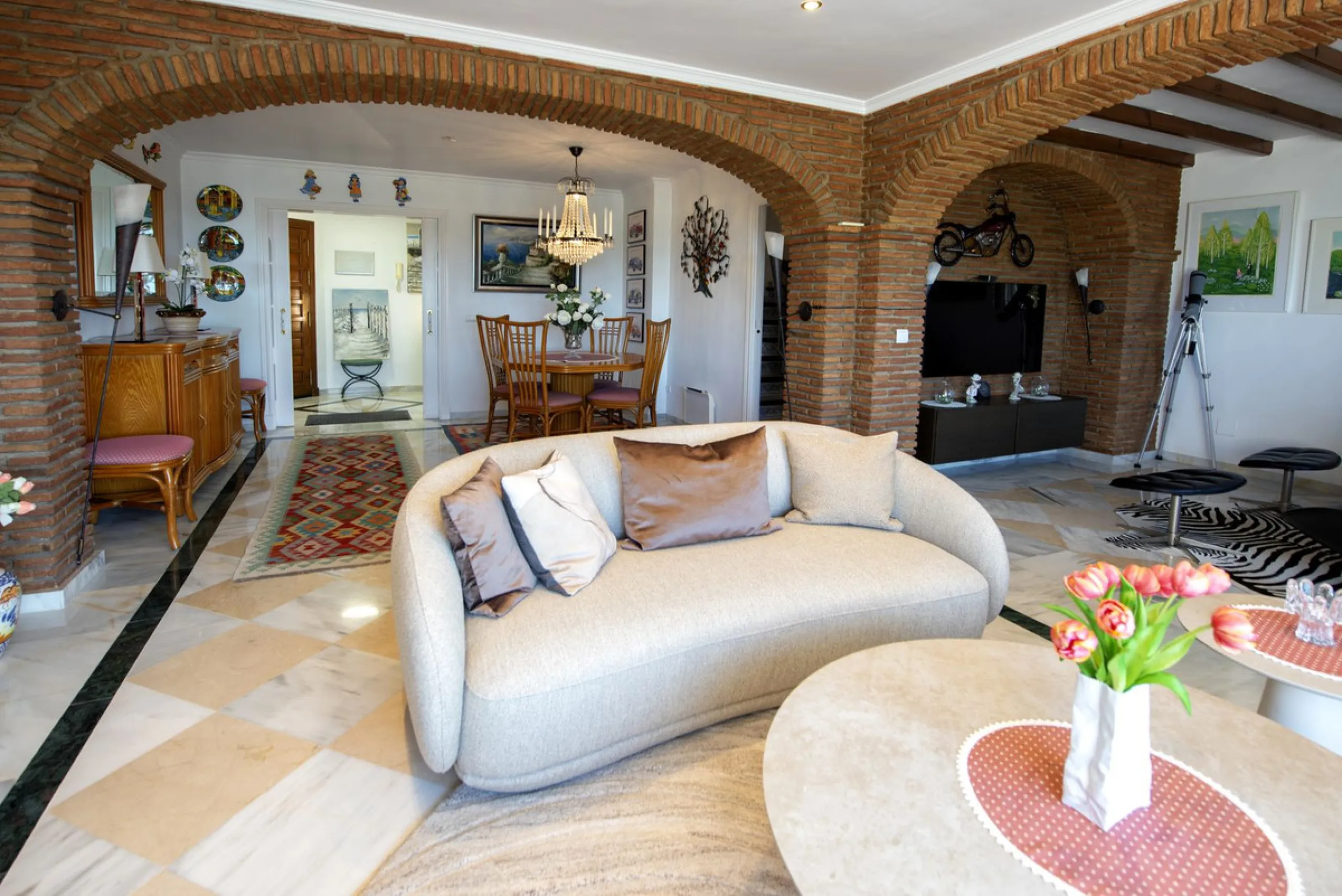 Apartment - Penthouse Duplex в продаже в Mijas, Málaga. В доме 4 спален и 3 ванных комнат. Площадь дома 208 м²