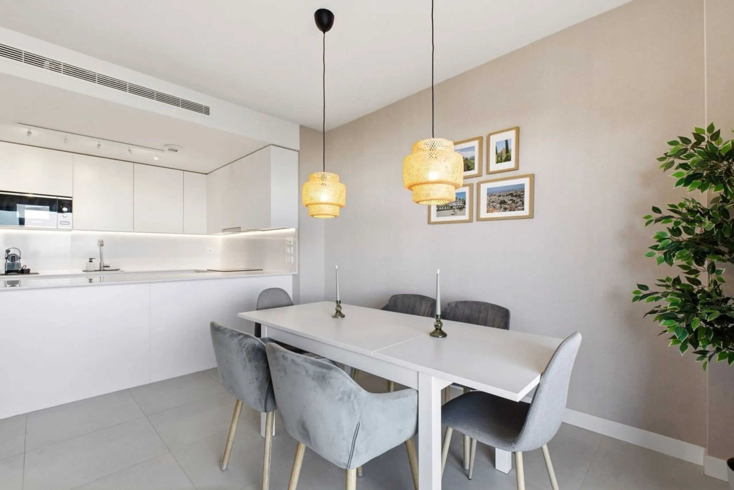 Moderne Wohnung mit zwei Schlafzimmern in Calanova Golf