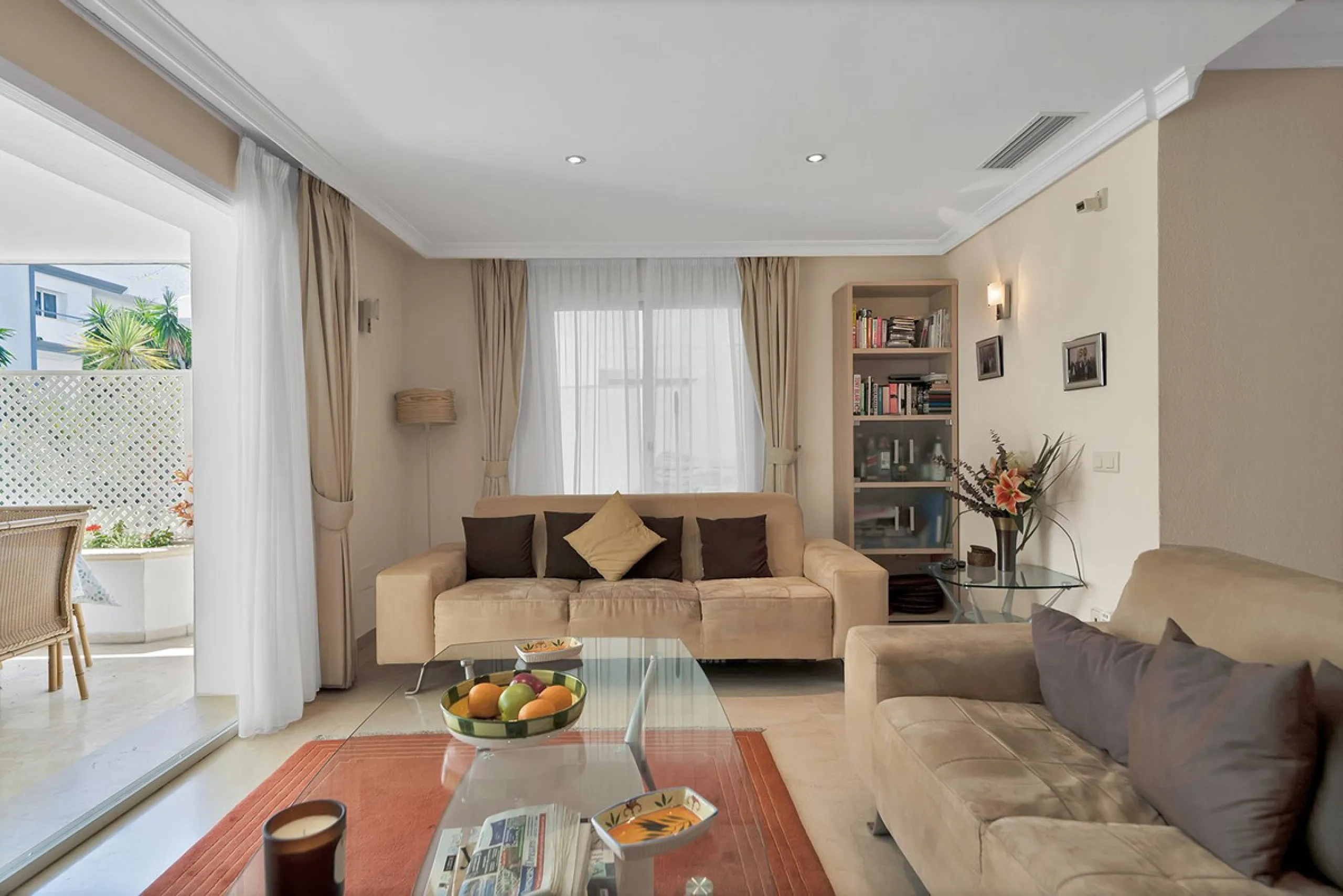 Discover seaside serenity in Estepona's ever popular complex - Dominion Beach located on the New Golden Mile. This spacious 2-bedroom, 2-bathroom apartment puts you just steps from the sand, with no road noise to disrupt the tranquility. The apartment is 