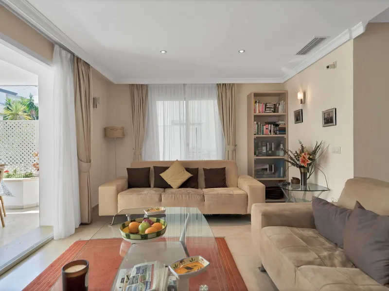 Discover seaside serenity in Estepona's ever popular complex - Dominion Beach located on the New Golden Mile. This spacious 2-bedroom, 2-bathroom apartment puts you just steps from the sand, with no road noise to disrupt the tranquility. The apartment is 