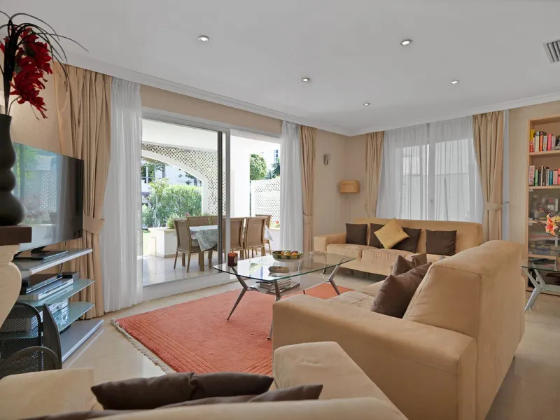Discover seaside serenity in Estepona's ever popular complex - Dominion Beach located on the New Golden Mile. This spacious 2-bedroom, 2-bathroom apartment puts you just steps from the sand, with no road noise to disrupt the tranquility. The apartment is 