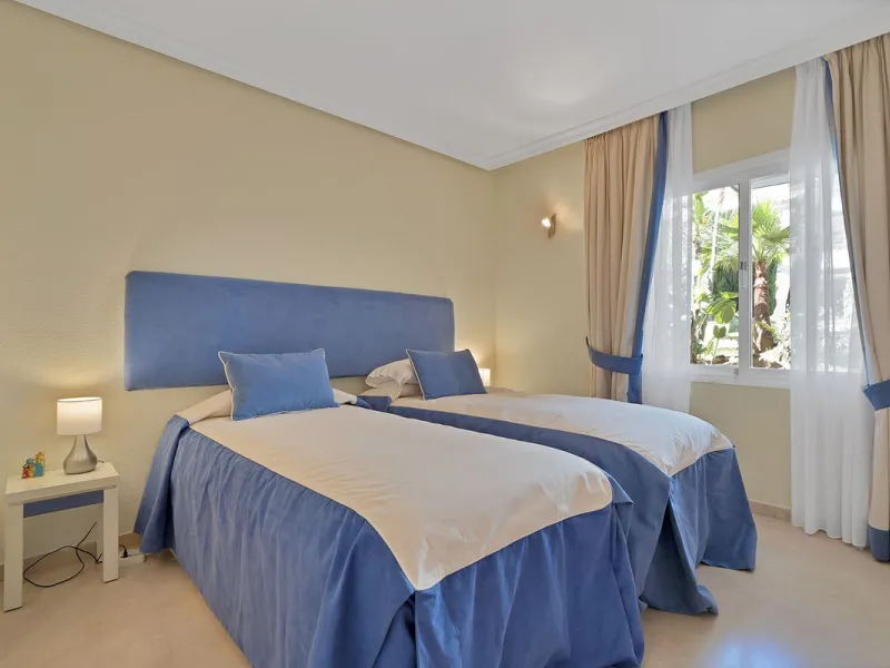 Discover seaside serenity in Estepona's ever popular complex - Dominion Beach located on the New Golden Mile. This spacious 2-bedroom, 2-bathroom apartment puts you just steps from the sand, with no road noise to disrupt the tranquility. The apartment is 