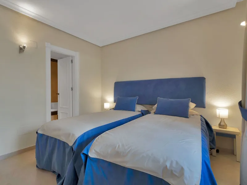 Discover seaside serenity in Estepona's ever popular complex - Dominion Beach located on the New Golden Mile. This spacious 2-bedroom, 2-bathroom apartment puts you just steps from the sand, with no road noise to disrupt the tranquility. The apartment is 