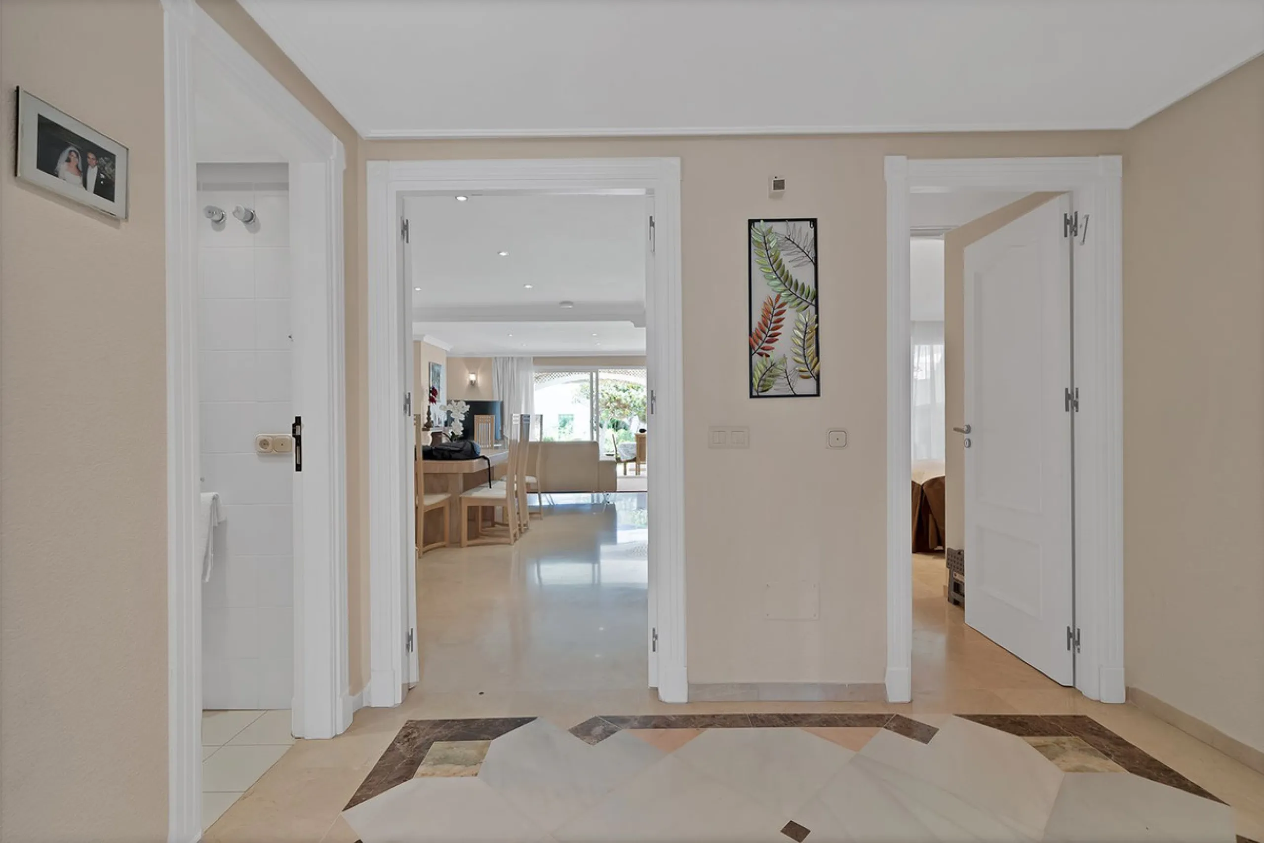 Discover seaside serenity in Estepona's ever popular complex - Dominion Beach located on the New Golden Mile. This spacious 2-bedroom, 2-bathroom apartment puts you just steps from the sand, with no road noise to disrupt the tranquility. The apartment is 
