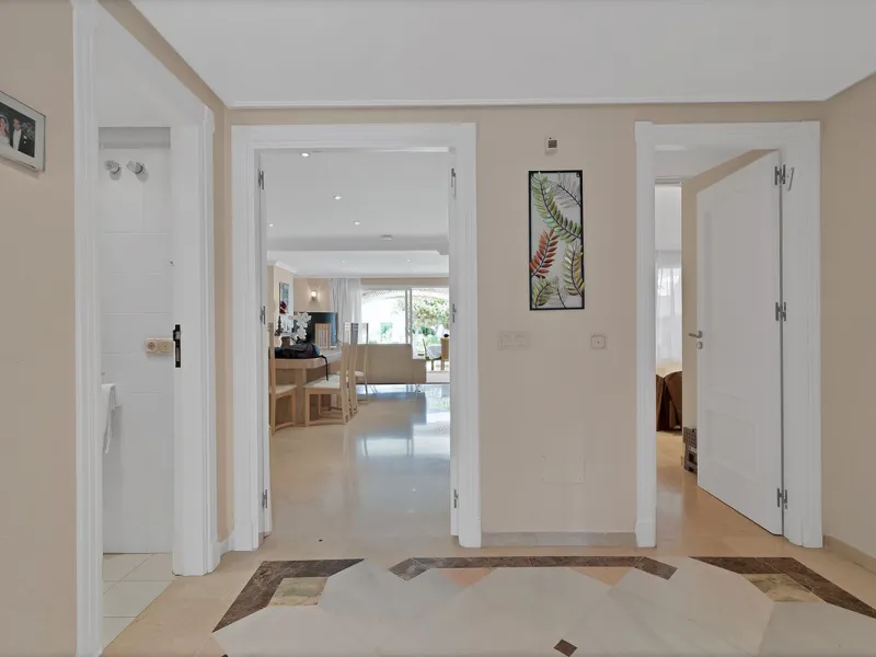 Discover seaside serenity in Estepona's ever popular complex - Dominion Beach located on the New Golden Mile. This spacious 2-bedroom, 2-bathroom apartment puts you just steps from the sand, with no road noise to disrupt the tranquility. The apartment is 